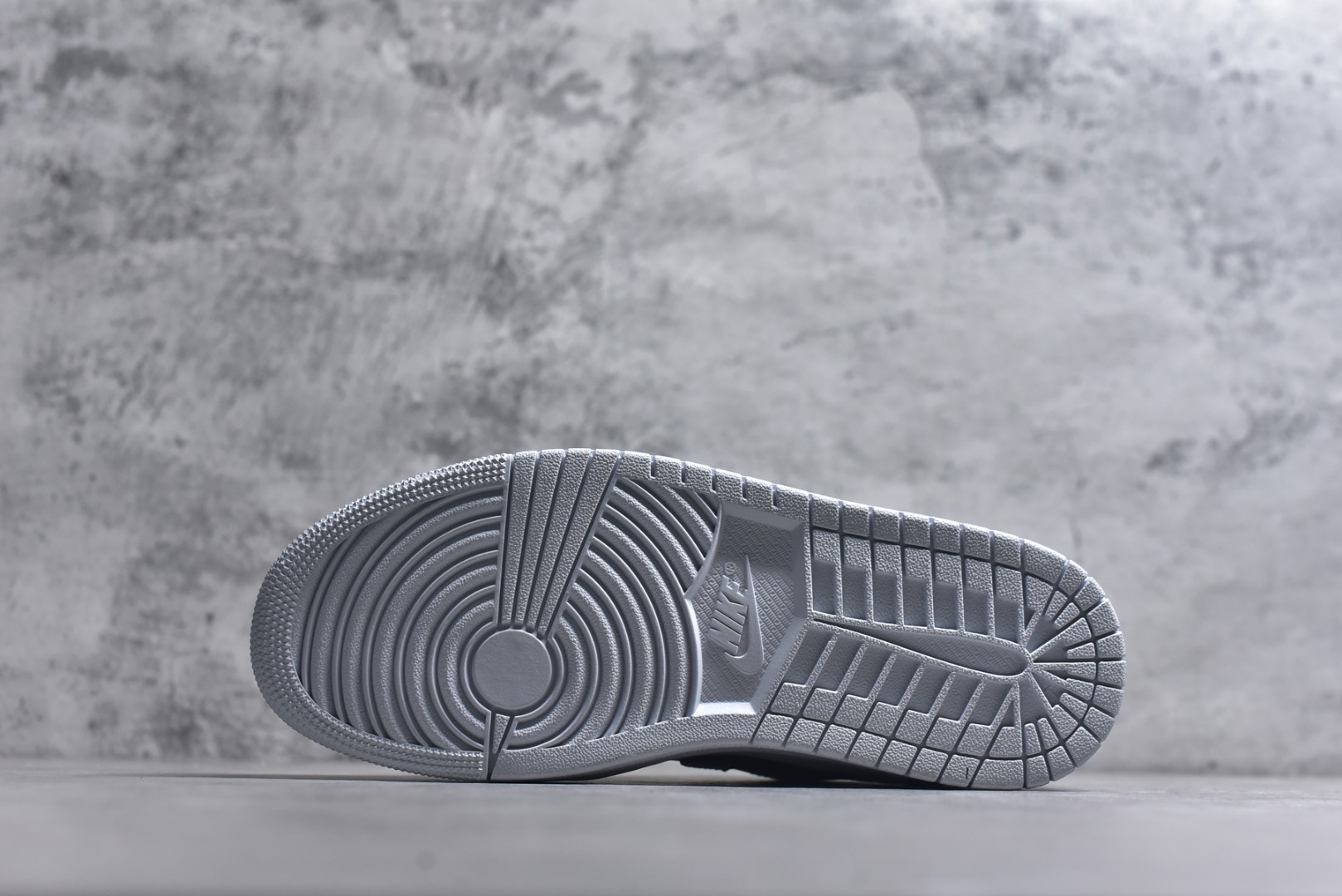 图片[6]-#AJ1低帮 Jordan Air Jordan 1 舒适经典 减震 低帮 复古篮球鞋 男女款 浅蓝白 货号：553558 400 尺码：36 36.5 37.5 38 38.5 39 40 40.5 41 42 42.5 43 44 44.5 45 46-选品中心