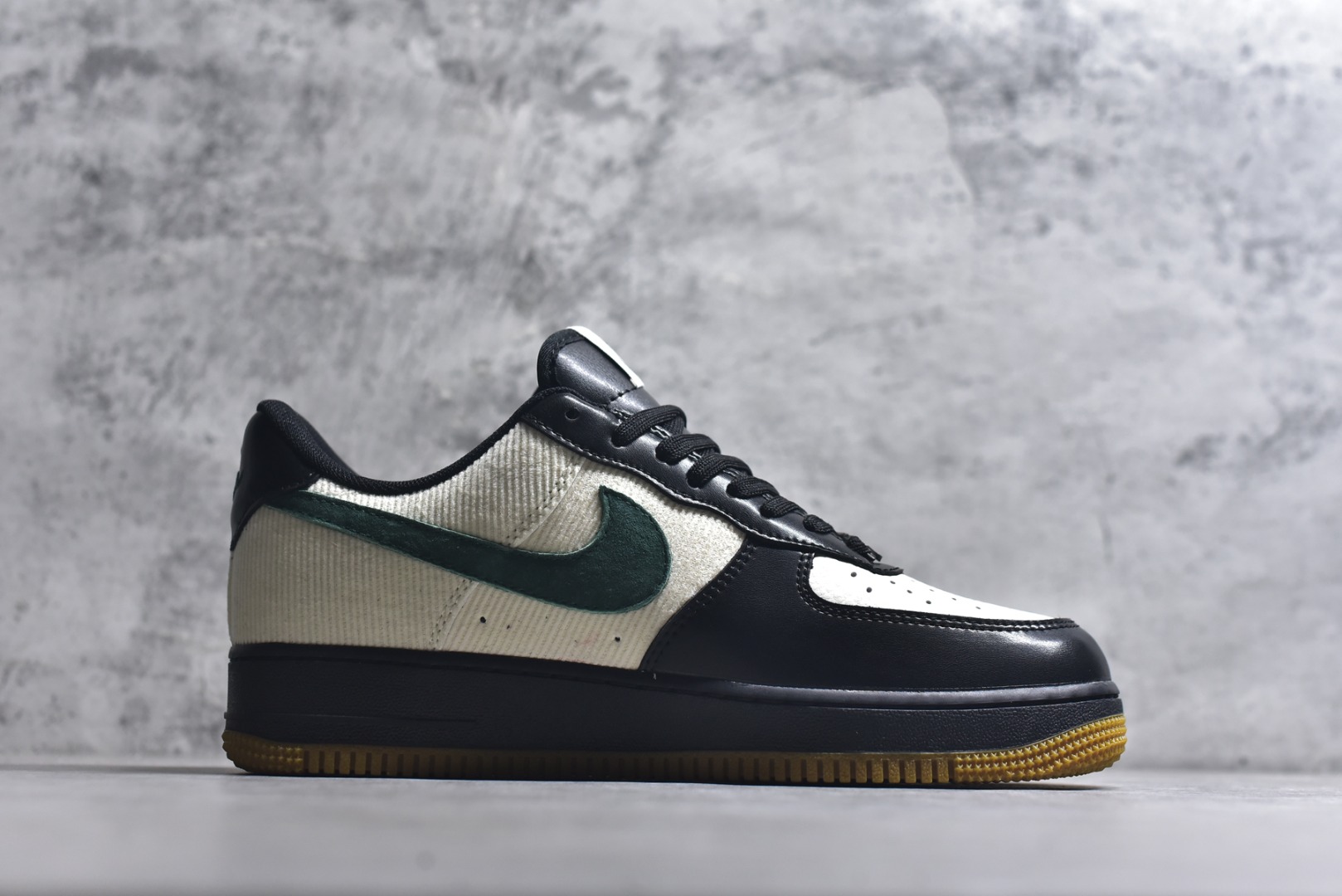图片[3]-#海外限量发售！公司级NIke Air Force 1 \’07 Low “马年限定–黑松奶霜” 空军一号低帮 运动鞋 休闲鞋 折边针车 工艺难度大 原楦头原纸板 高端定制鞋盒 原厂鞋底 超高清洁度 细节完美 货号：XY9025-005 尺码：36 36.5 37.5 38 38.5 39 40 40.5 41 42 42.5 43 44 44.5 45-选品中心