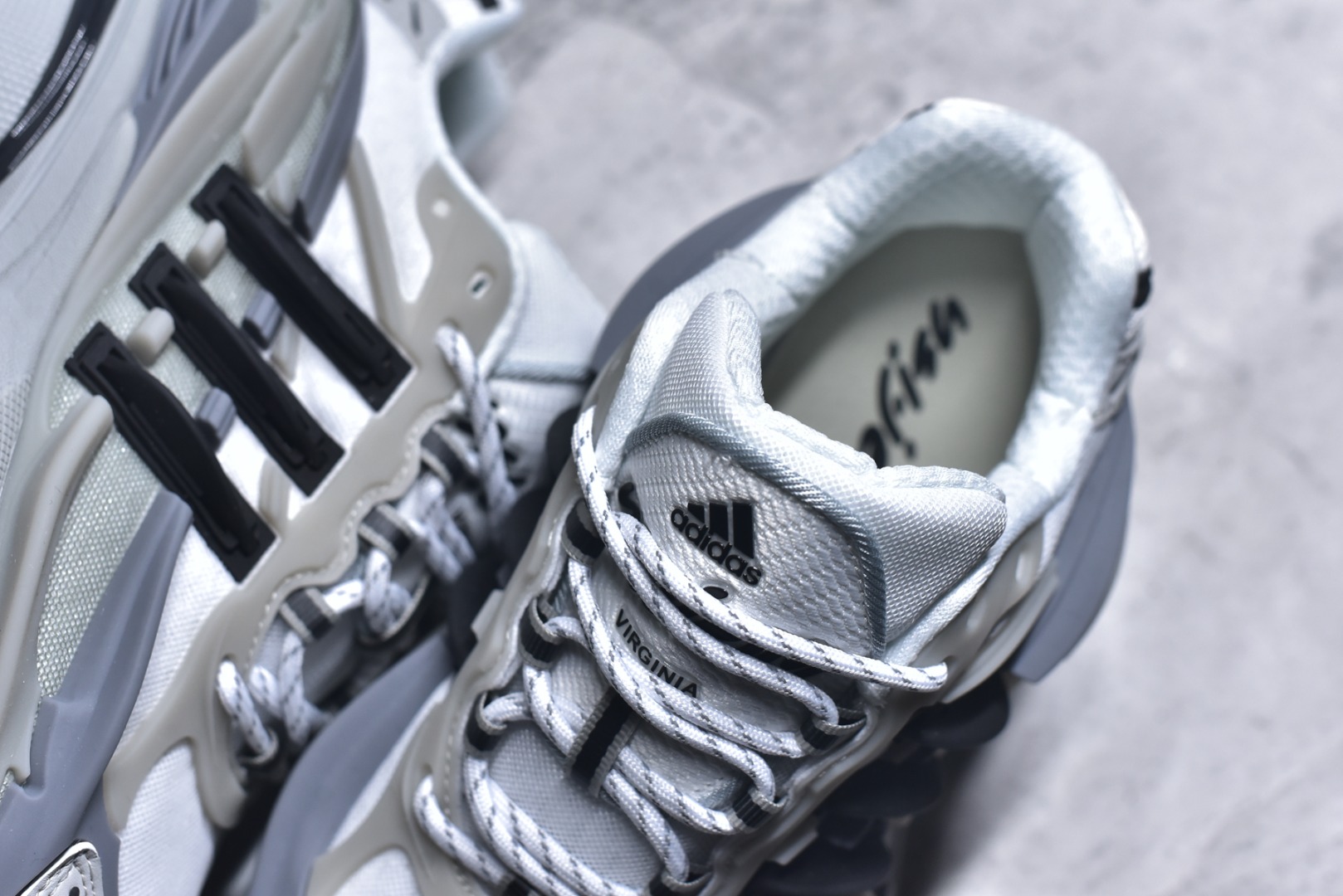 图片[9]-#「水母鞋」来了!携手老搭档菲董(法瑞尔·威廉姆斯) Pharrell Williams x AD Virgina Adistar Jellyfish 阿迪之星水母系列低帮老爹风复古透气缓震休闲运动慢跑鞋“白黑绿”JP9265 #升级原楦开发版型 #采用呼吸网眼布组合透气网眼布组合TUP框架鞋面材质 #中底嵌入PU缓震物料 #外置耐磨橡胶大底❗️ 尺码：36-45-选品中心