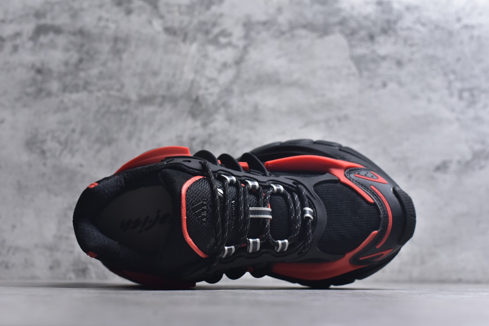 图片[4]-#「水母鞋」来了!携手老搭档菲董(法瑞尔·威廉姆斯) Pharrell Williams x AD Virgina Adistar Jellyfish 阿迪之星水母系列低帮老爹风复古透气缓震休闲运动慢跑鞋“白黑绿”JP6759 #升级原楦开发版型 #采用呼吸网眼布组合透气网眼布组合TUP框架鞋面材质 #中底嵌入PU缓震物料 #外置耐磨橡胶大底❗️ 尺码：-选品中心