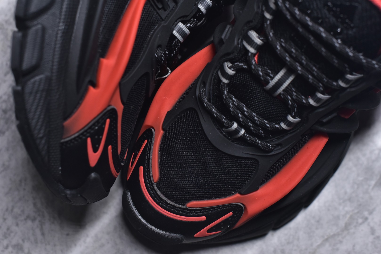 图片[8]-#「水母鞋」来了!携手老搭档菲董(法瑞尔·威廉姆斯) Pharrell Williams x AD Virgina Adistar Jellyfish 阿迪之星水母系列低帮老爹风复古透气缓震休闲运动慢跑鞋“白黑绿”JP6759 #升级原楦开发版型 #采用呼吸网眼布组合透气网眼布组合TUP框架鞋面材质 #中底嵌入PU缓震物料 #外置耐磨橡胶大底❗️ 尺码：-选品中心