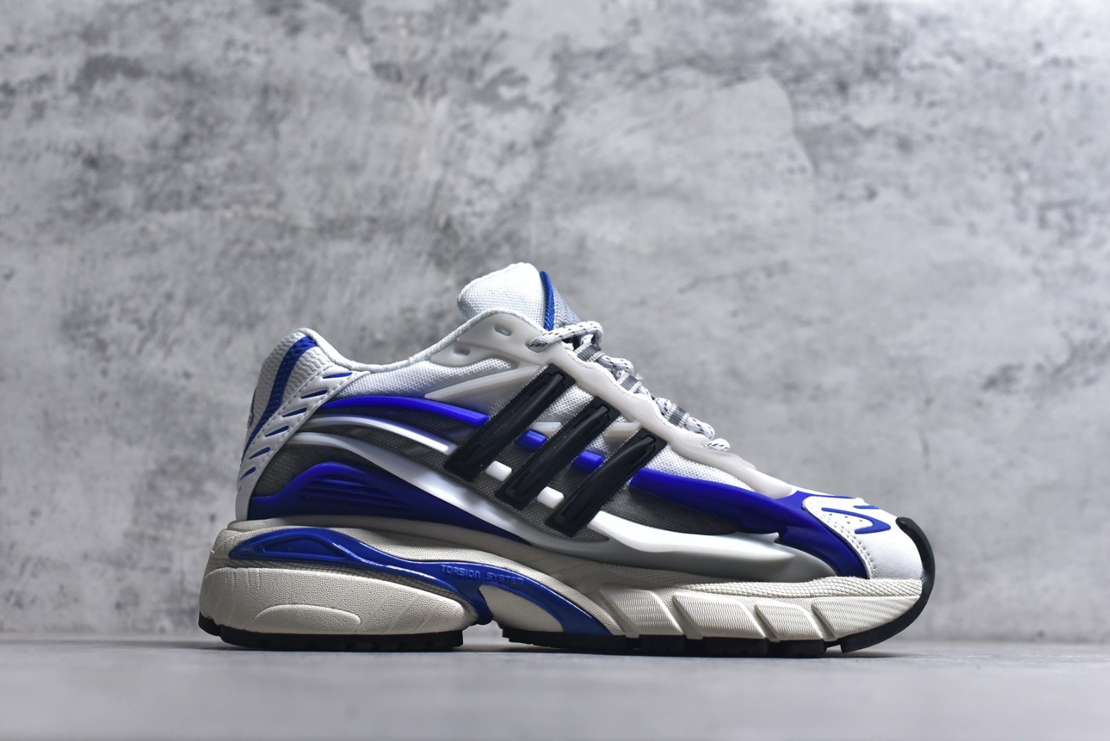 图片[3]-#「水母鞋」来了!携手老搭档菲董(法瑞尔·威廉姆斯) Pharrell Williams x AD Virgina Adistar Jellyfish 阿迪之星水母系列低帮老爹风复古透气缓震休闲运动慢跑鞋“白黑绿”JP9263 #升级原楦开发版型 #采用呼吸网眼布组合透气网眼布组合TUP框架鞋面材质 #中底嵌入PU缓震物料 #外置耐磨橡胶大底❗️ 尺码：36-45-选品中心