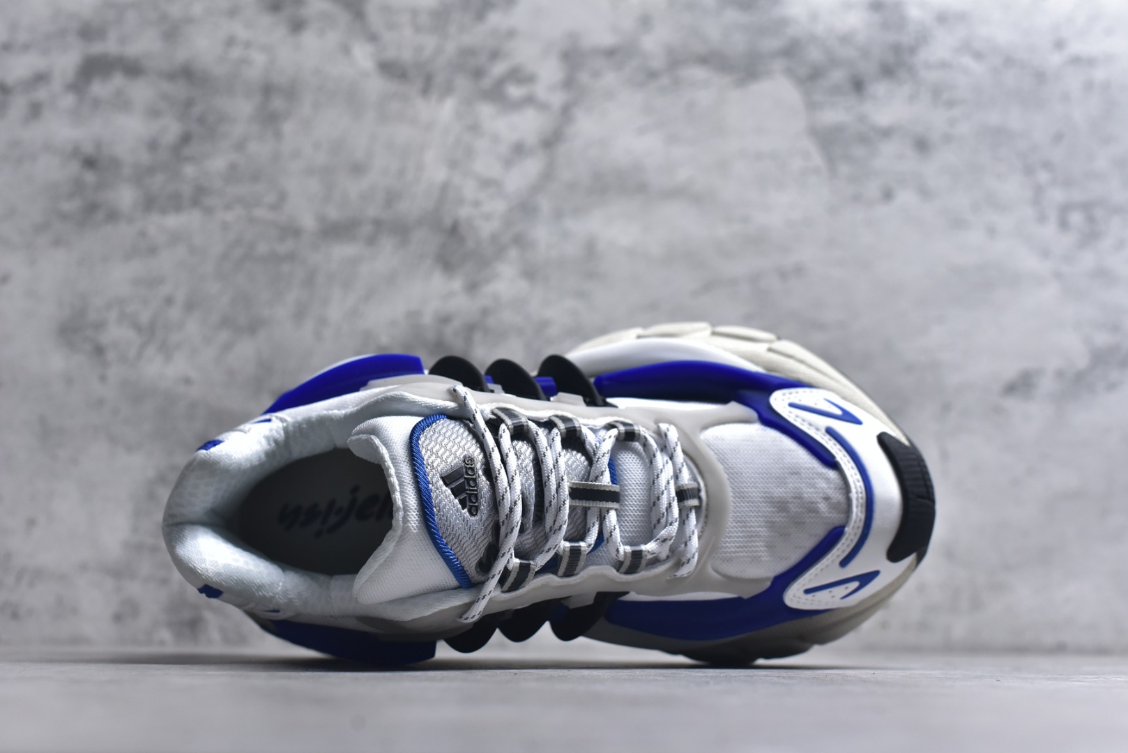 图片[4]-#「水母鞋」来了!携手老搭档菲董(法瑞尔·威廉姆斯) Pharrell Williams x AD Virgina Adistar Jellyfish 阿迪之星水母系列低帮老爹风复古透气缓震休闲运动慢跑鞋“白黑绿”JP9263 #升级原楦开发版型 #采用呼吸网眼布组合透气网眼布组合TUP框架鞋面材质 #中底嵌入PU缓震物料 #外置耐磨橡胶大底❗️ 尺码：36-45-选品中心