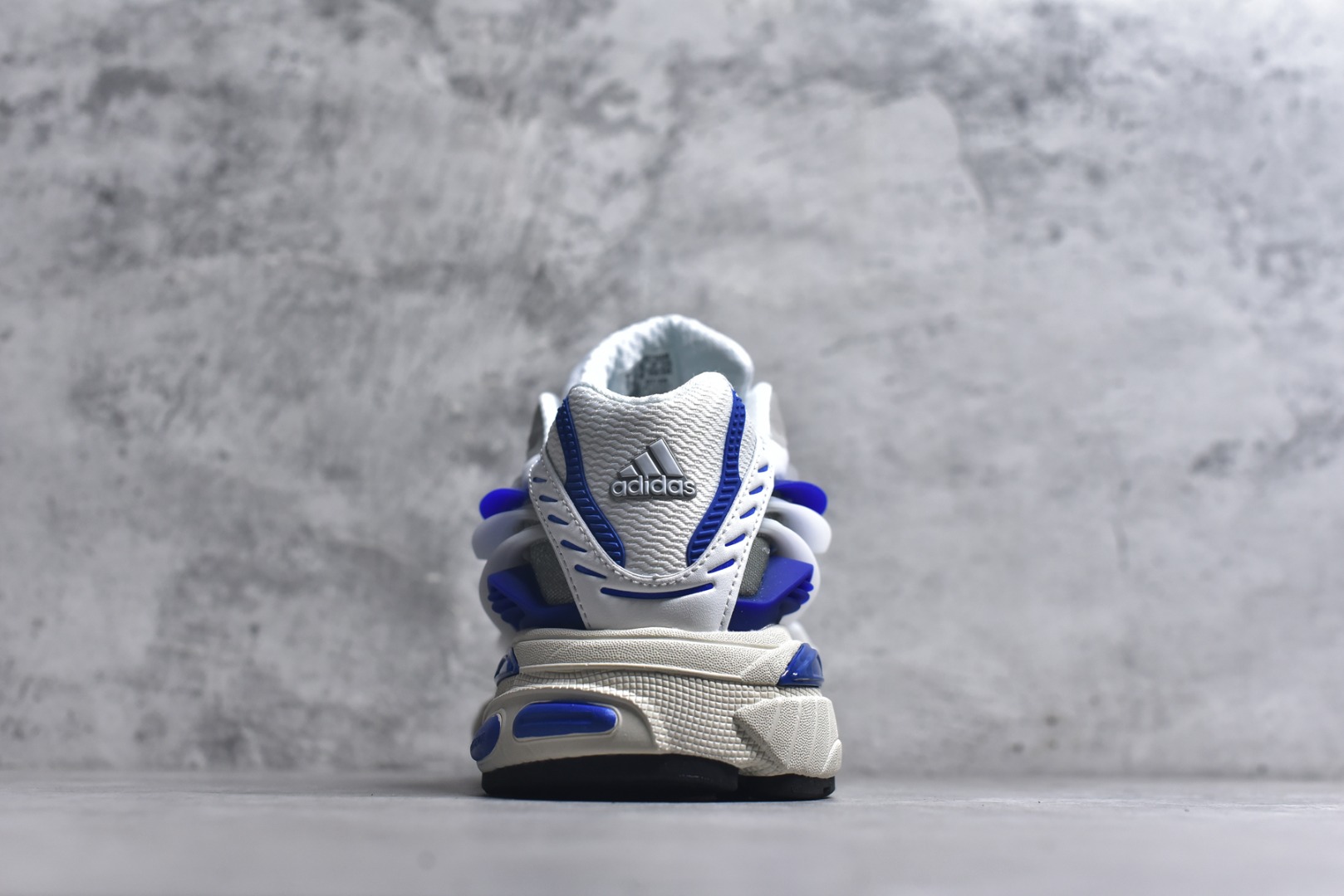 图片[5]-#「水母鞋」来了!携手老搭档菲董(法瑞尔·威廉姆斯) Pharrell Williams x AD Virgina Adistar Jellyfish 阿迪之星水母系列低帮老爹风复古透气缓震休闲运动慢跑鞋“白黑绿”JP9263 #升级原楦开发版型 #采用呼吸网眼布组合透气网眼布组合TUP框架鞋面材质 #中底嵌入PU缓震物料 #外置耐磨橡胶大底❗️ 尺码：36-45-选品中心