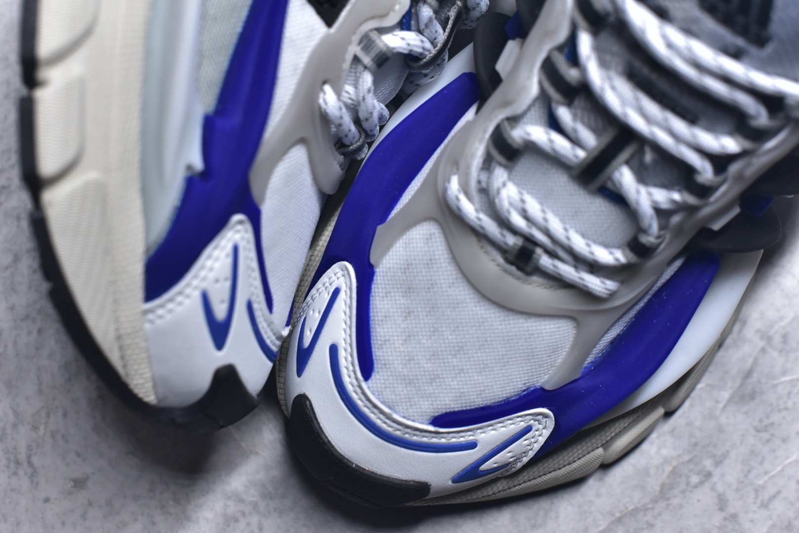 图片[8]-#「水母鞋」来了!携手老搭档菲董(法瑞尔·威廉姆斯) Pharrell Williams x AD Virgina Adistar Jellyfish 阿迪之星水母系列低帮老爹风复古透气缓震休闲运动慢跑鞋“白黑绿”JP9263 #升级原楦开发版型 #采用呼吸网眼布组合透气网眼布组合TUP框架鞋面材质 #中底嵌入PU缓震物料 #外置耐磨橡胶大底❗️ 尺码：36-45-选品中心