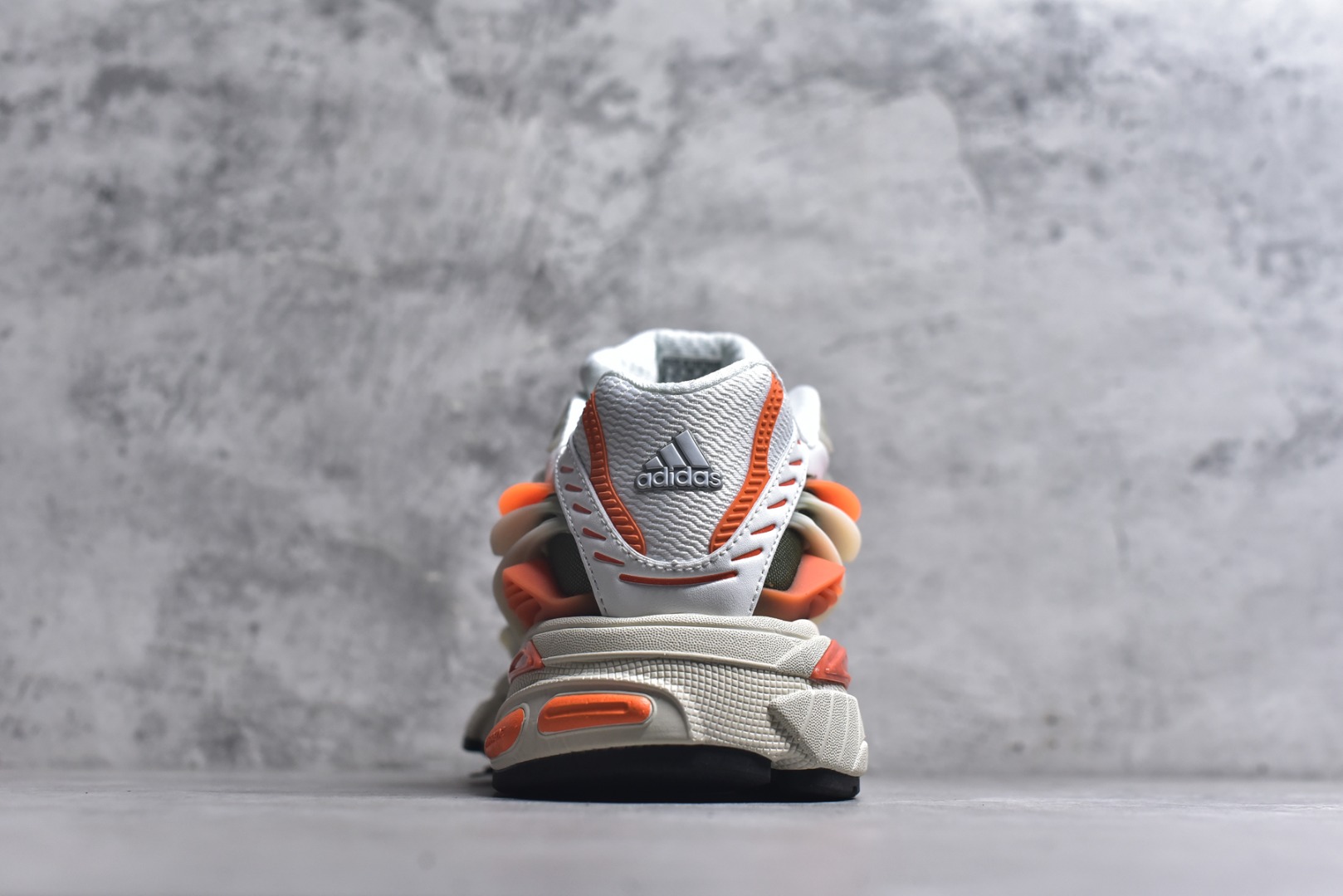 图片[5]-#「水母鞋」来了!携手老搭档菲董(法瑞尔·威廉姆斯) Pharrell Williams x AD Virgina Adistar Jellyfish 阿迪之星水母系列低帮老爹风复古透气缓震休闲运动慢跑鞋“白黑绿”JP9261 #升级原楦开发版型 #采用呼吸网眼布组合透气网眼布组合TUP框架鞋面材质 #中底嵌入PU缓震物料 #外置耐磨橡胶大底❗️ 尺码：36-45-选品中心