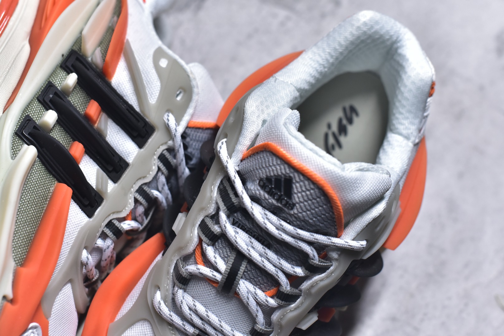 图片[9]-#「水母鞋」来了!携手老搭档菲董(法瑞尔·威廉姆斯) Pharrell Williams x AD Virgina Adistar Jellyfish 阿迪之星水母系列低帮老爹风复古透气缓震休闲运动慢跑鞋“白黑绿”JP9261 #升级原楦开发版型 #采用呼吸网眼布组合透气网眼布组合TUP框架鞋面材质 #中底嵌入PU缓震物料 #外置耐磨橡胶大底❗️ 尺码：36-45-选品中心