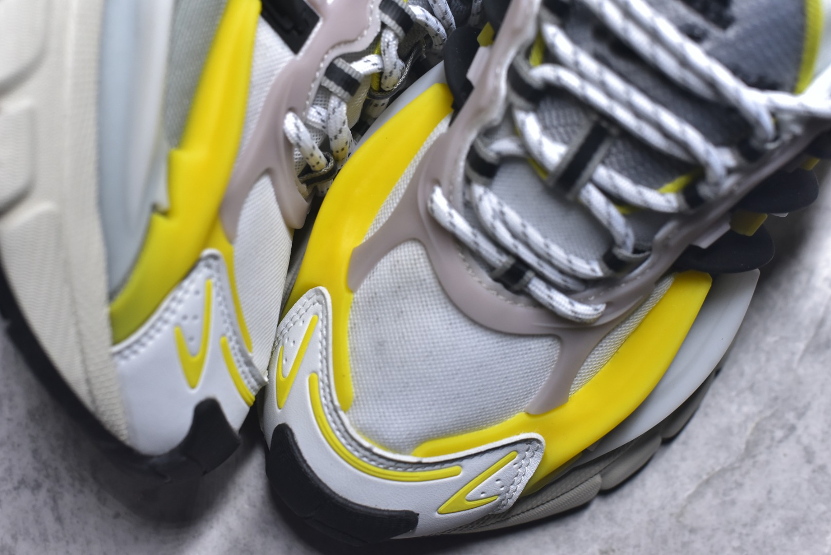 图片[8]-#「水母鞋」来了!携手老搭档菲董(法瑞尔·威廉姆斯) Pharrell Williams x AD Virgina Adistar Jellyfish 阿迪之星水母系列低帮老爹风复古透气缓震休闲运动慢跑鞋“白黑绿”JP9267 #升级原楦开发版型 #采用呼吸网眼布组合透气网眼布组合TUP框架鞋面材质 #中底嵌入PU缓震物料 #外置耐磨橡胶大底❗️ 尺码：36-45-选品中心