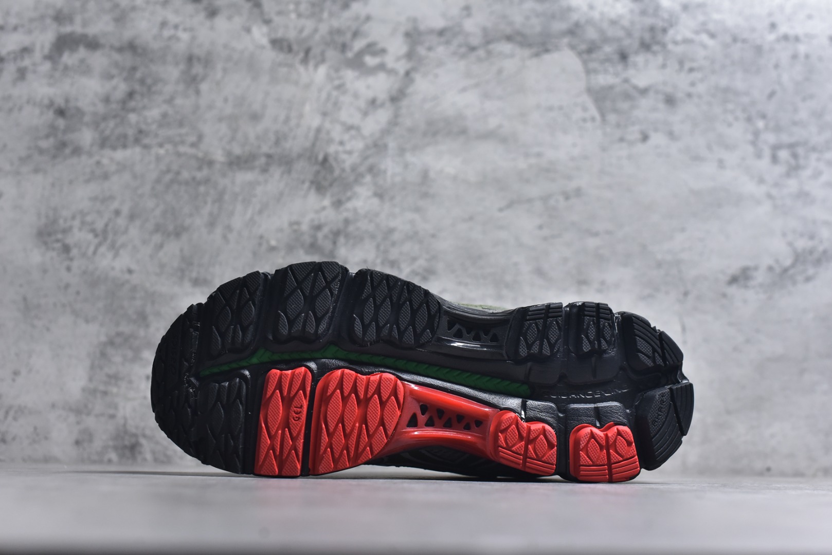 图片[6]-#Asics Gel-Nimbus 12.1 亚瑟士复古透气休闲缓震耐磨跑步鞋 #鞋面采用无缝线鞋面，贴合脚型，穿着舒适；中底360°环绕式GL，提供良好的缓冲性能； 货号：1203A869-021 尺码：36 37 37.5 38 39 39.5 40 40.5 41.5 42 42.5 43.5 44 45-选品中心