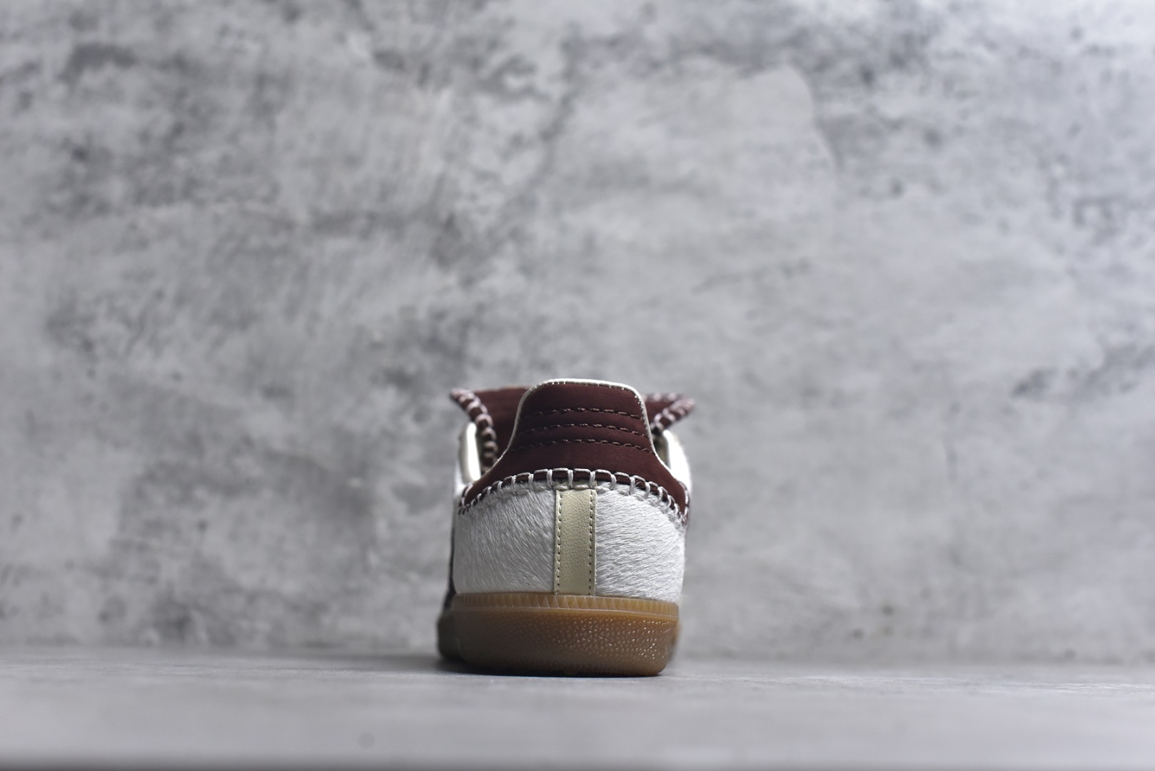 图片[5]-#WALES BONNER x adidas originals Samba Pony Tonal 舒适 耐磨 低帮 板鞋 男女同款 米白 三阿迪达斯叶草休闲防滑耐磨低帮板鞋 货号：IE0586 尺码： 36 36.5 37.5 38 38.5 39 40 40.5 41 42 42.5 43 44 44.5 45-选品中心