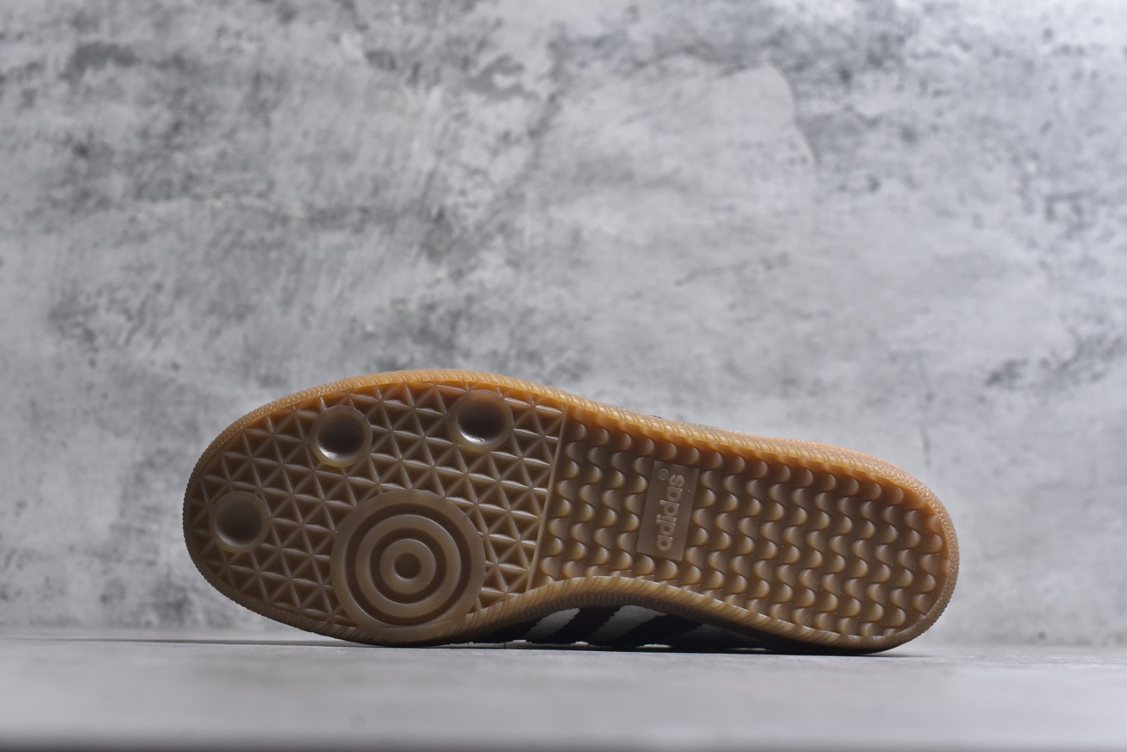 图片[6]-#WALES BONNER x adidas originals Samba Pony Tonal 舒适 耐磨 低帮 板鞋 男女同款 米白 三阿迪达斯叶草休闲防滑耐磨低帮板鞋 货号：IE0586 尺码： 36 36.5 37.5 38 38.5 39 40 40.5 41 42 42.5 43 44 44.5 45-选品中心