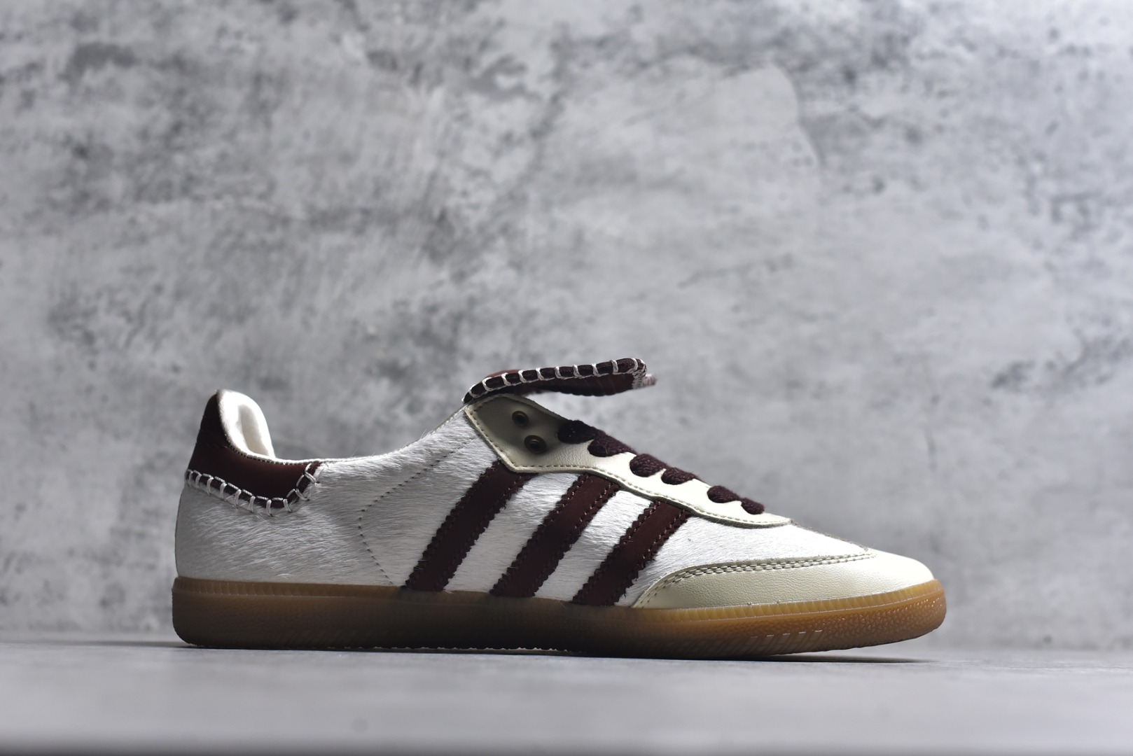 图片[3]-#WALES BONNER x adidas originals Samba Pony Tonal 舒适 耐磨 低帮 板鞋 男女同款 米白 三阿迪达斯叶草休闲防滑耐磨低帮板鞋 货号：IE0586 尺码： 36 36.5 37.5 38 38.5 39 40 40.5 41 42 42.5 43 44 44.5 45-选品中心