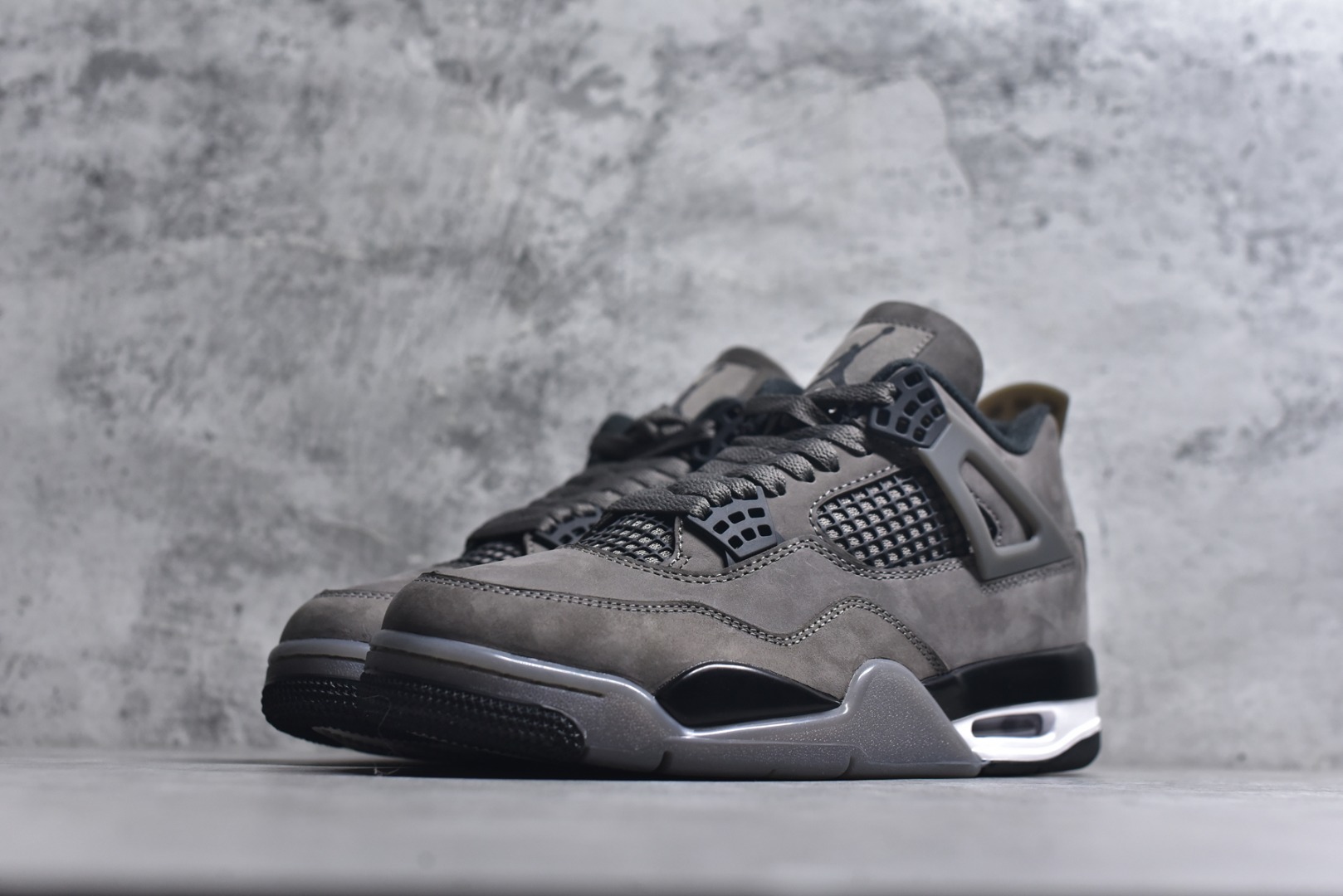 图片[2]-#Nike Air Jordan AJ4 Retro 乔丹四代 纯原大厂出品 Air Jordan AJ4 Retro 原楦原纸板 原厂材料开发 细节把控到位 主供外贸客户 打造完美鞋型 纸板中底 钢印 完美版型 公司货既视感 皮料自行品鉴 专供鬼佬 区别市面各种\”伪纯原\” 货号：FV5029 200 尺码：36-47（半）-选品中心