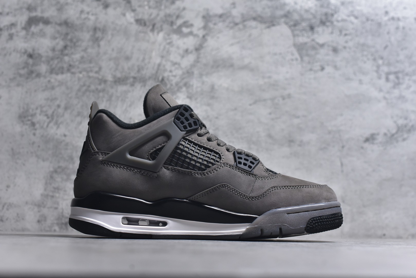 图片[3]-#Nike Air Jordan AJ4 Retro 乔丹四代 纯原大厂出品 Air Jordan AJ4 Retro 原楦原纸板 原厂材料开发 细节把控到位 主供外贸客户 打造完美鞋型 纸板中底 钢印 完美版型 公司货既视感 皮料自行品鉴 专供鬼佬 区别市面各种\”伪纯原\” 货号：FV5029 200 尺码：36-47（半）-选品中心
