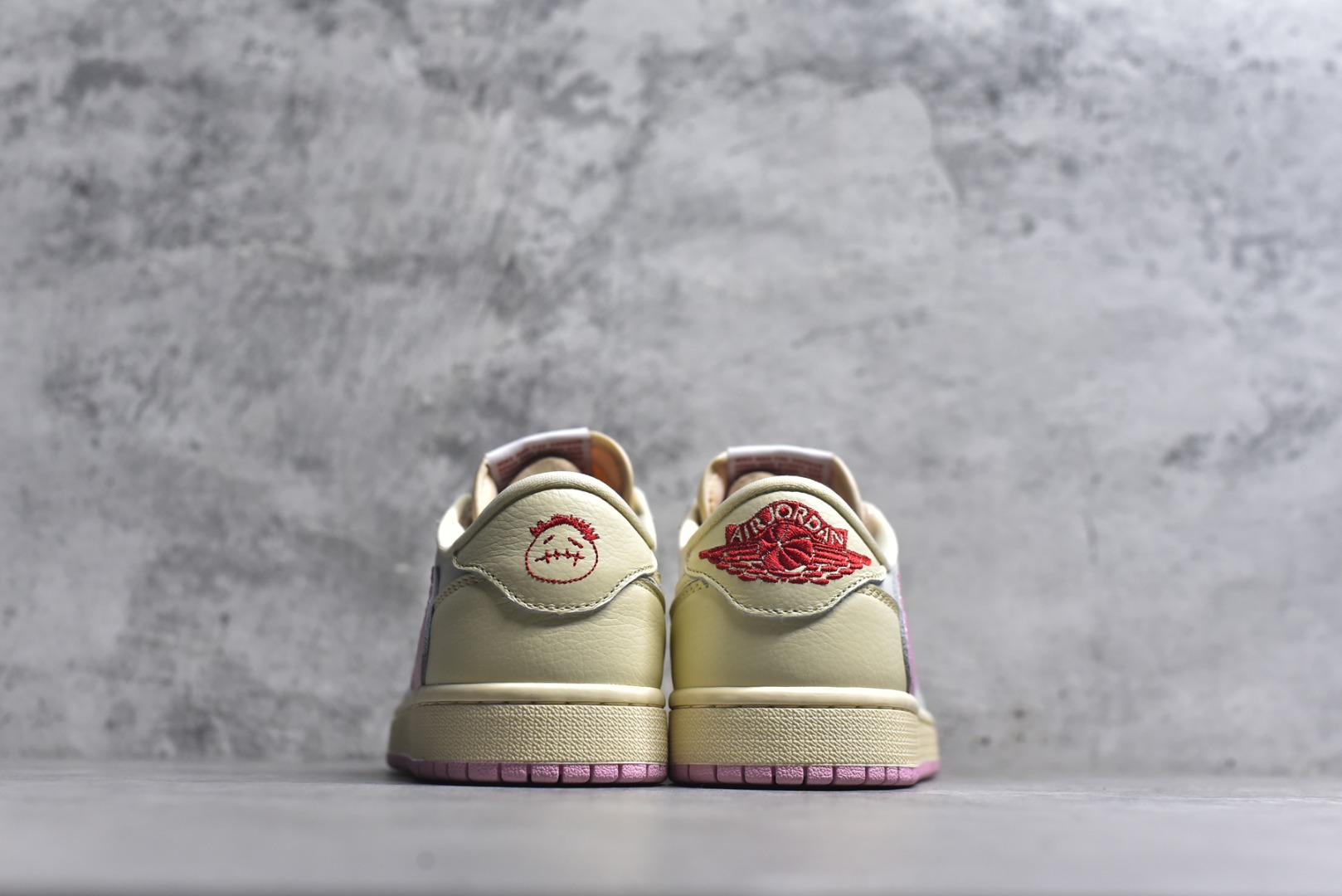 图片[5]-#倒钩 低帮 粉红丝绸 IQ7604-101 男女鞋 36 36.5 37.5 38 38.5 39 40 40.5 41 42 42.5 43 44 44.5 45 46 47.5-选品中心