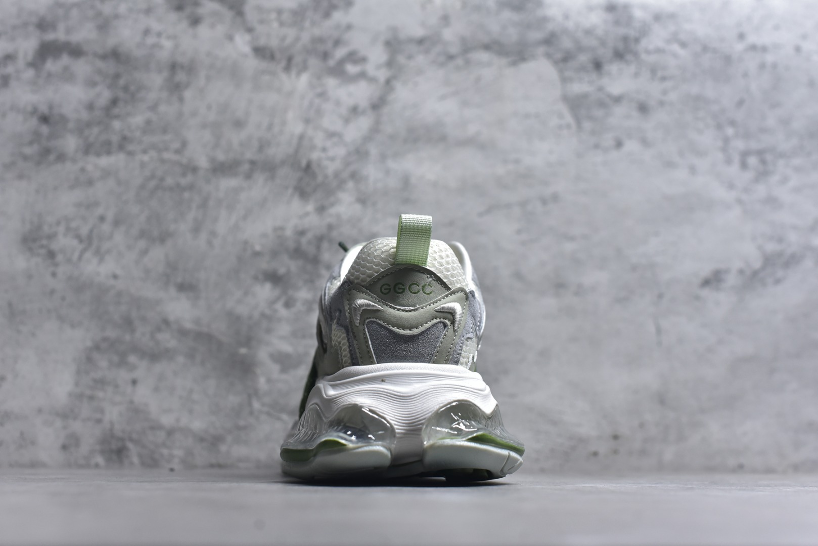 图片[5]-#GG-CC赵露思2025新款厚底增高休闲运动老爹鞋系列 广东大厂出品 7CM厚底增高 星河粒子 银白粉色 银角大王 完美细节 25ss春季新款厚底增高 大长腿 时髦look轻松定格 不费力展现率性氛围 高档银盒 酷帅机能风不规则设计大底 拼色造型设计 轻便舒适百搭 GGCC银白配色好温柔 三层组合月牙底 柔软有弹性的月牙底和增加舒适度显腿长的7cm增高 长时间走路和站立都不累脚舒适度和少女感 厚底增高 不管怎么搭都好看~尺码：35 36 37 38 39 40-选品中心