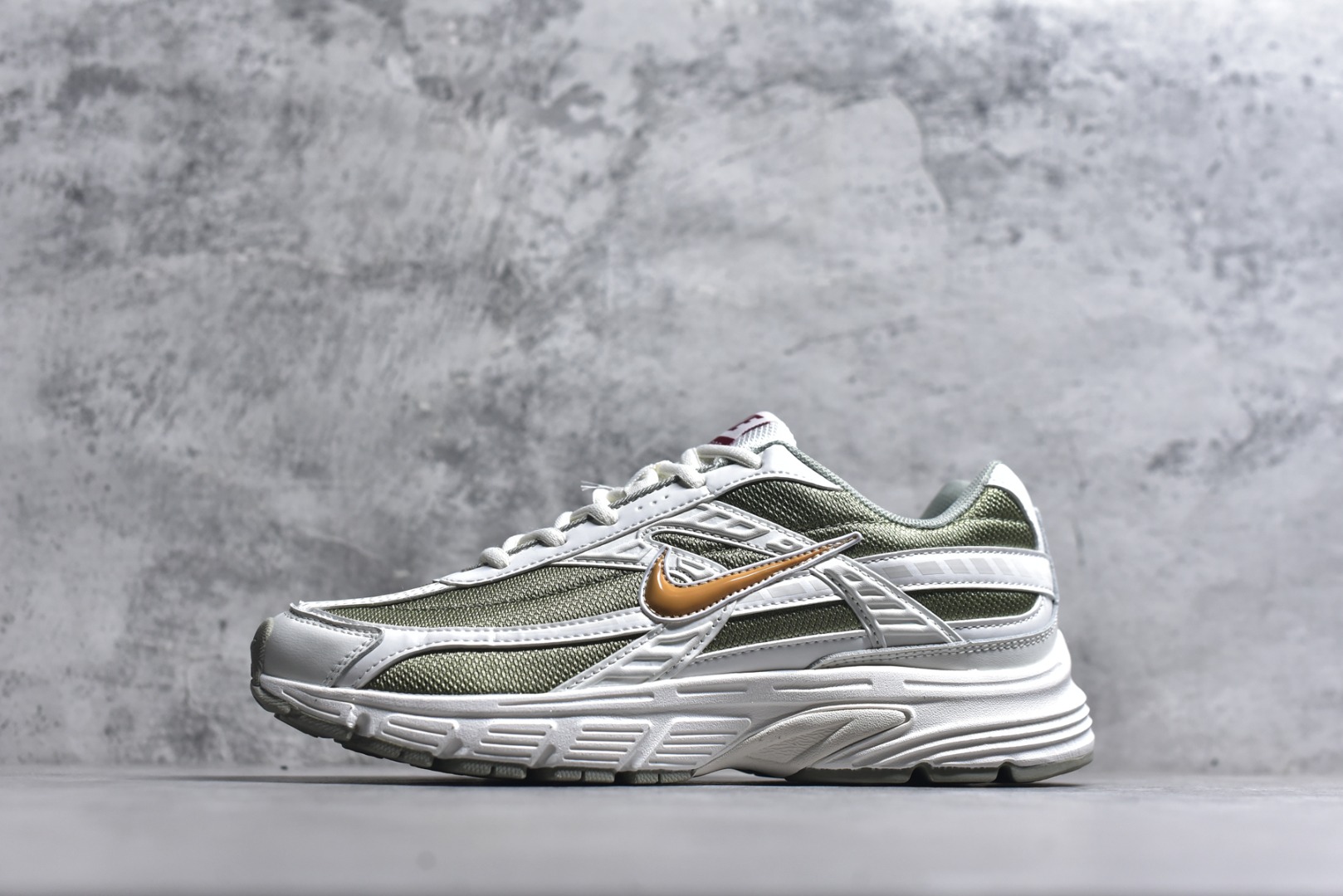 #Ins爆火全新韩系古着风，回味经典️ Nike 耐克Initiator Running创始者系列复古老爹休闲运动舒适跑鞋 尺码： 36-45 货号：IQ9788-271-选品中心