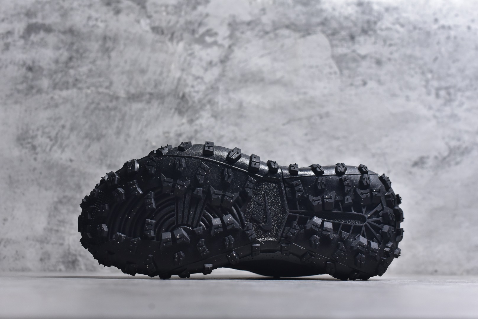 图片[6]-#Jordan Air Jordan 1 Element Gore-Tex 经典耐用 低帮跑步鞋 Air Jordan 1 Low Element Gore-Tex “Medium Olive” 将 MJ1 从复古经典款蜕变为适合户外越野的运动鞋。这款鞋采用Gore-Tex材质，适合全年穿着。运动鞋爱好者会发现其借鉴了磨砂皮覆面、防刮布拼接和透气孔设计，这是对乔丹品牌（Jordan Brand）越野风格历史的致敬。 货号：FV4227-002 尺码：39 40 40.5 41 42 42.5 43 44 45-选品中心