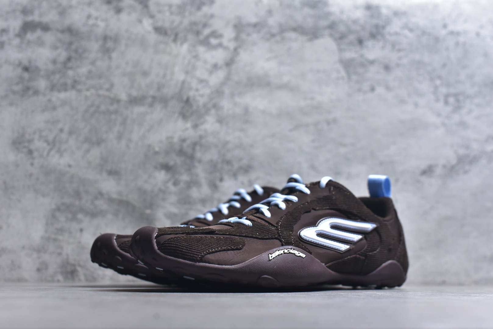 图片[2]-#Balenciaga MONDAY ULTRA SNEAKER 巴黎世家牛皮革圆头系带低帮生活休闲鞋 853505 WMNDI 2994 尺码：35-46-选品中心