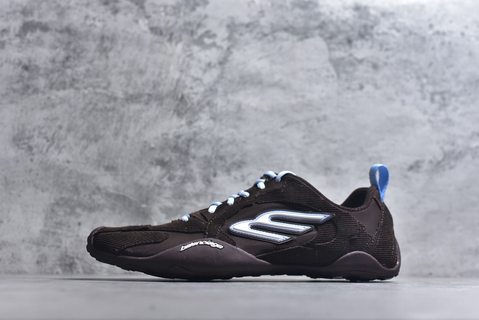 #Balenciaga MONDAY ULTRA SNEAKER 巴黎世家牛皮革圆头系带低帮生活休闲鞋 853505 WMNDI 2994 尺码：35-46-选品中心