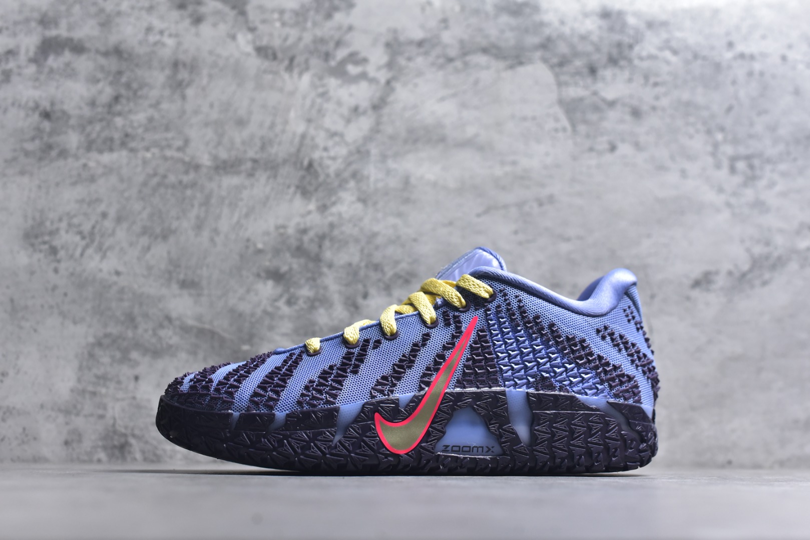 #NK Ja 3 Scratch EP 莫兰特三代柔软舒适防滑耐磨透气支撑轻便低帮篮球鞋 HF2794-700 全新版本重磅登场 历时半年全力打造 实战脚感完美 T1品质 完美版型细节做工 【顶配缓震】独家革新搭载 前掌5mm TURBO气垫 兼具贴地与缓震！（正品仅长方形小气垫）➕后掌大马蹄14mm厚 气垫 提高后掌缓震极限 （正品后掌无气垫） 【顶级抗扭】 搭载硬度65HC 发泡中底框架 ➕高强度中足抗扭片 革新升级 赛事级抗扭水平！独此一家 【顶级支撑】鞋身侧向包裹 双层补强层 200斤以上选手 也可驾驭（正品仅一层）对比市场货品偷工减料 不可同日而语！ 气垫气压上脚即可感受！鞋底止滑配方 无需磨合 原地起飞🛫 尺码：40-47.5-选品中心