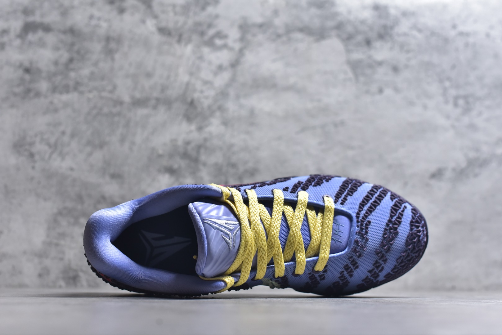 图片[4]-#NK Ja 3 Scratch EP 莫兰特三代柔软舒适防滑耐磨透气支撑轻便低帮篮球鞋 HF2794-700 全新版本重磅登场 历时半年全力打造 实战脚感完美 T1品质 完美版型细节做工 【顶配缓震】独家革新搭载 前掌5mm TURBO气垫 兼具贴地与缓震！（正品仅长方形小气垫）➕后掌大马蹄14mm厚 气垫 提高后掌缓震极限 （正品后掌无气垫） 【顶级抗扭】 搭载硬度65HC 发泡中底框架 ➕高强度中足抗扭片 革新升级 赛事级抗扭水平！独此一家 【顶级支撑】鞋身侧向包裹 双层补强层 200斤以上选手 也可驾驭（正品仅一层）对比市场货品偷工减料 不可同日而语！ 气垫气压上脚即可感受！鞋底止滑配方 无需磨合 原地起飞🛫 尺码：40-47.5-选品中心