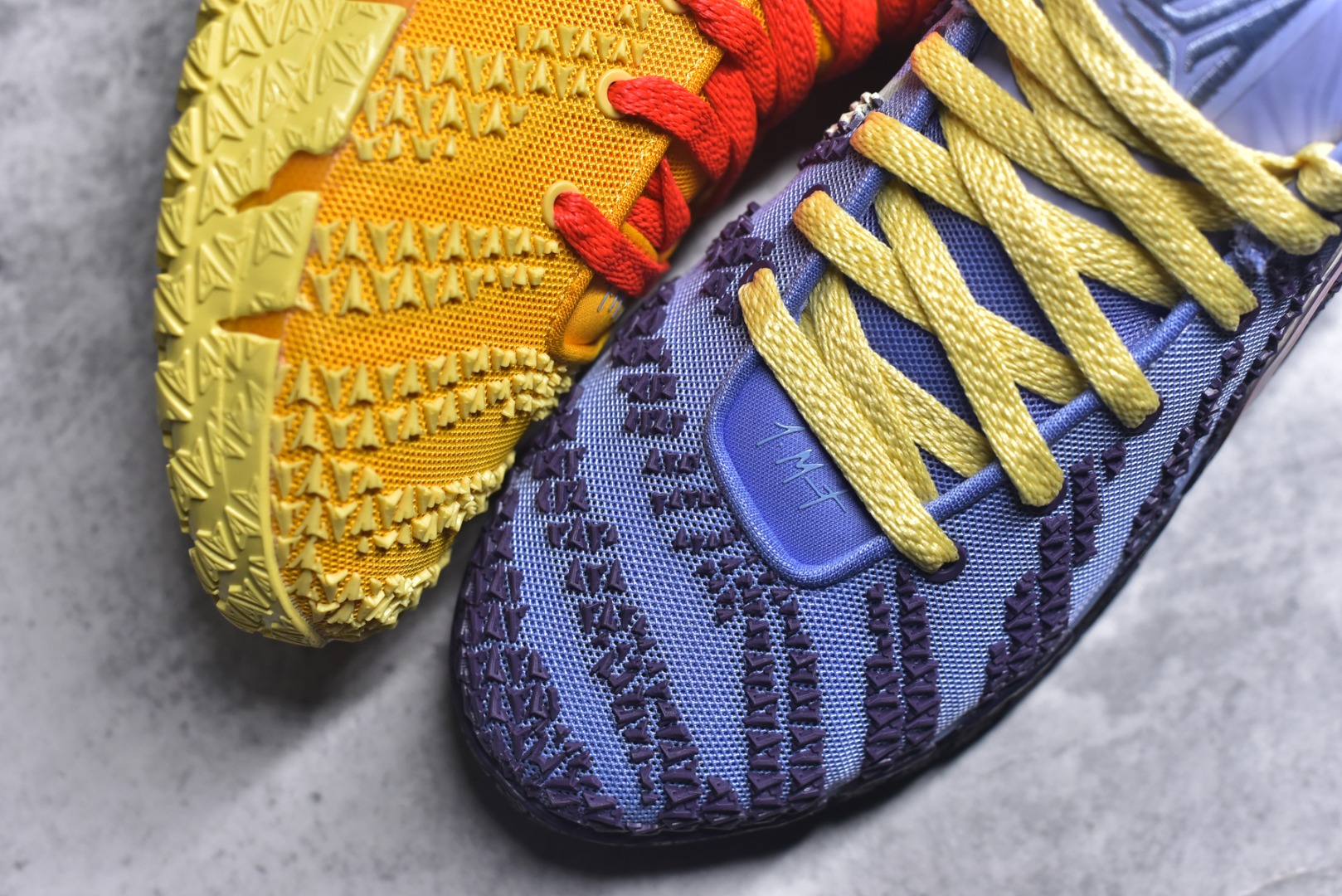 图片[8]-#NK Ja 3 Scratch EP 莫兰特三代柔软舒适防滑耐磨透气支撑轻便低帮篮球鞋 HF2794-700 全新版本重磅登场 历时半年全力打造 实战脚感完美 T1品质 完美版型细节做工 【顶配缓震】独家革新搭载 前掌5mm TURBO气垫 兼具贴地与缓震！（正品仅长方形小气垫）➕后掌大马蹄14mm厚 气垫 提高后掌缓震极限 （正品后掌无气垫） 【顶级抗扭】 搭载硬度65HC 发泡中底框架 ➕高强度中足抗扭片 革新升级 赛事级抗扭水平！独此一家 【顶级支撑】鞋身侧向包裹 双层补强层 200斤以上选手 也可驾驭（正品仅一层）对比市场货品偷工减料 不可同日而语！ 气垫气压上脚即可感受！鞋底止滑配方 无需磨合 原地起飞🛫 尺码：40-47.5-选品中心