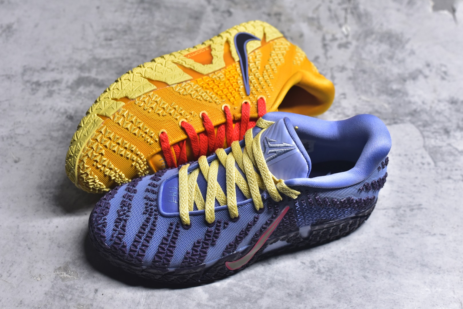 图片[7]-#NK Ja 3 Scratch EP 莫兰特三代柔软舒适防滑耐磨透气支撑轻便低帮篮球鞋 HF2794-700 全新版本重磅登场 历时半年全力打造 实战脚感完美 T1品质 完美版型细节做工 【顶配缓震】独家革新搭载 前掌5mm TURBO气垫 兼具贴地与缓震！（正品仅长方形小气垫）➕后掌大马蹄14mm厚 气垫 提高后掌缓震极限 （正品后掌无气垫） 【顶级抗扭】 搭载硬度65HC 发泡中底框架 ➕高强度中足抗扭片 革新升级 赛事级抗扭水平！独此一家 【顶级支撑】鞋身侧向包裹 双层补强层 200斤以上选手 也可驾驭（正品仅一层）对比市场货品偷工减料 不可同日而语！ 气垫气压上脚即可感受！鞋底止滑配方 无需磨合 原地起飞🛫 尺码：40-47.5-选品中心