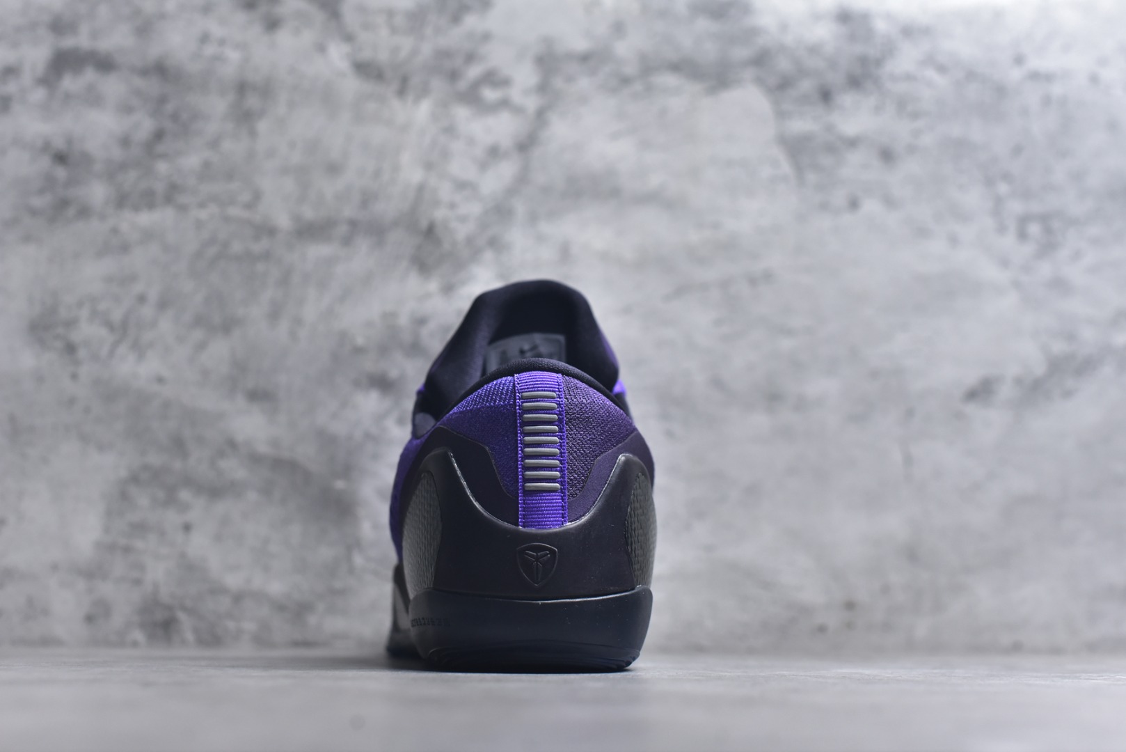 图片[5]-#灭世/Max NK Kobe 9 Low EM PE 科比九代舒适减震防滑低帮篮球鞋 紫色 IM0465-500 ✅原楦打造灵动版型 鞋头➕腰身➕后跟 360°无死角 ✅原厂工艺3层立体编织flyknit鞋面 厚度同步ZP吊打市场“纯原” ✅原厂碳板加持 立体感区分市场货品 ✅区分市场货品🌪过验级拉帮细节 ✅内置全新复刻版中底鞋垫 REACT缓震 密度增加抗衰减 ✅针对海外市场增加 47.5 满足精英选手实战需求 最强科9 灭世制造 用实力让情怀落地 👊🏻 尺码：39 40 40.5 41 42 42.5 43 44 44.5 45 46 47.5-选品中心