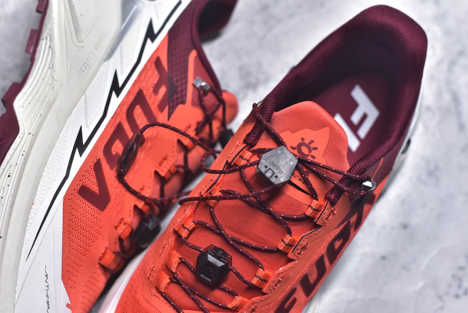 图片[9]-#凯乐石 KAILAS FUGA EX3厚底缓冲徒步跑山网布TPU减震防滑透气包裹性抗冲击轻便回弹 低帮 超强抓地力徒步跑步鞋 BOA适配系统 通过旋钮一键实现快速调节松紧 快速穿脱 YIBRAM MEGAGRIP湿地止滑大底 提供强劲抓地力 驾驭干湿路面 ECCEVAI 厚底回弹中底 缓冲回弹 泵感十足 更抓地 减少消耗-前掌加宽4% 后跟加宽15% 更缓震久跑不累-缓震回弹提升20% 更稳定 减少关节伤害-加高和梯形设计加宽 更包裹 更舒适-楦型升级 加强脚背中腰包裹性 货号：KS2513108 尺码：36 36.5 37.5 38 38.5 39 40 40.5 41 42 42.5 43 44 45-选品中心