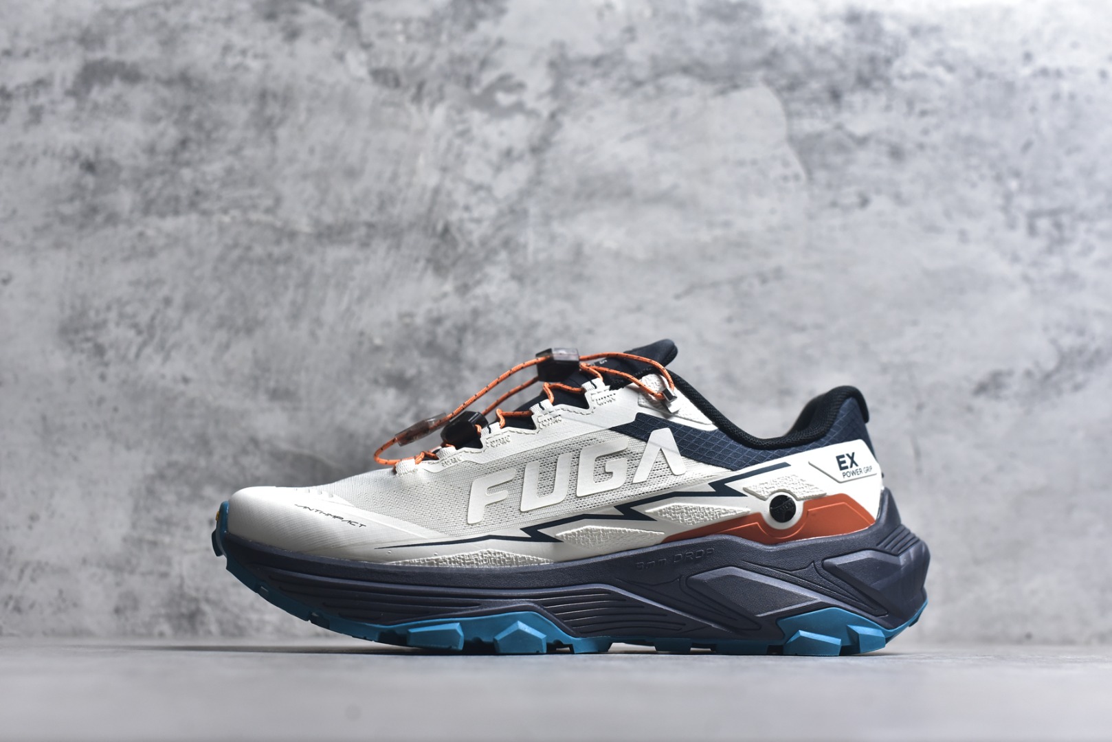 #凯乐石 KAILAS FUGA EX3厚底缓冲徒步跑山网布TPU减震防滑透气包裹性抗冲击轻便回弹 低帮 超强抓地力徒步跑步鞋 BOA适配系统 通过旋钮一键实现快速调节松紧 快速穿脱 YIBRAM MEGAGRIP湿地止滑大底 提供强劲抓地力 驾驭干湿路面 ECCEVAI 厚底回弹中底 缓冲回弹 泵感十足 更抓地 减少消耗-前掌加宽4% 后跟加宽15% 更缓震久跑不累-缓震回弹提升20% 更稳定 减少关节伤害-加高和梯形设计加宽 更包裹 更舒适-楦型升级 加强脚背中腰包裹性 货号：KS2513108 尺码：36 36.5 37.5 38 38.5 39 40 40.5 41 42 42.5 43 44 45-选品中心