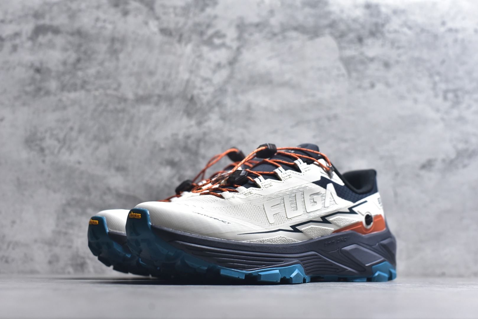 图片[2]-#凯乐石 KAILAS FUGA EX3厚底缓冲徒步跑山网布TPU减震防滑透气包裹性抗冲击轻便回弹 低帮 超强抓地力徒步跑步鞋 BOA适配系统 通过旋钮一键实现快速调节松紧 快速穿脱 YIBRAM MEGAGRIP湿地止滑大底 提供强劲抓地力 驾驭干湿路面 ECCEVAI 厚底回弹中底 缓冲回弹 泵感十足 更抓地 减少消耗-前掌加宽4% 后跟加宽15% 更缓震久跑不累-缓震回弹提升20% 更稳定 减少关节伤害-加高和梯形设计加宽 更包裹 更舒适-楦型升级 加强脚背中腰包裹性 货号：KS2513108 尺码：36 36.5 37.5 38 38.5 39 40 40.5 41 42 42.5 43 44 45-选品中心