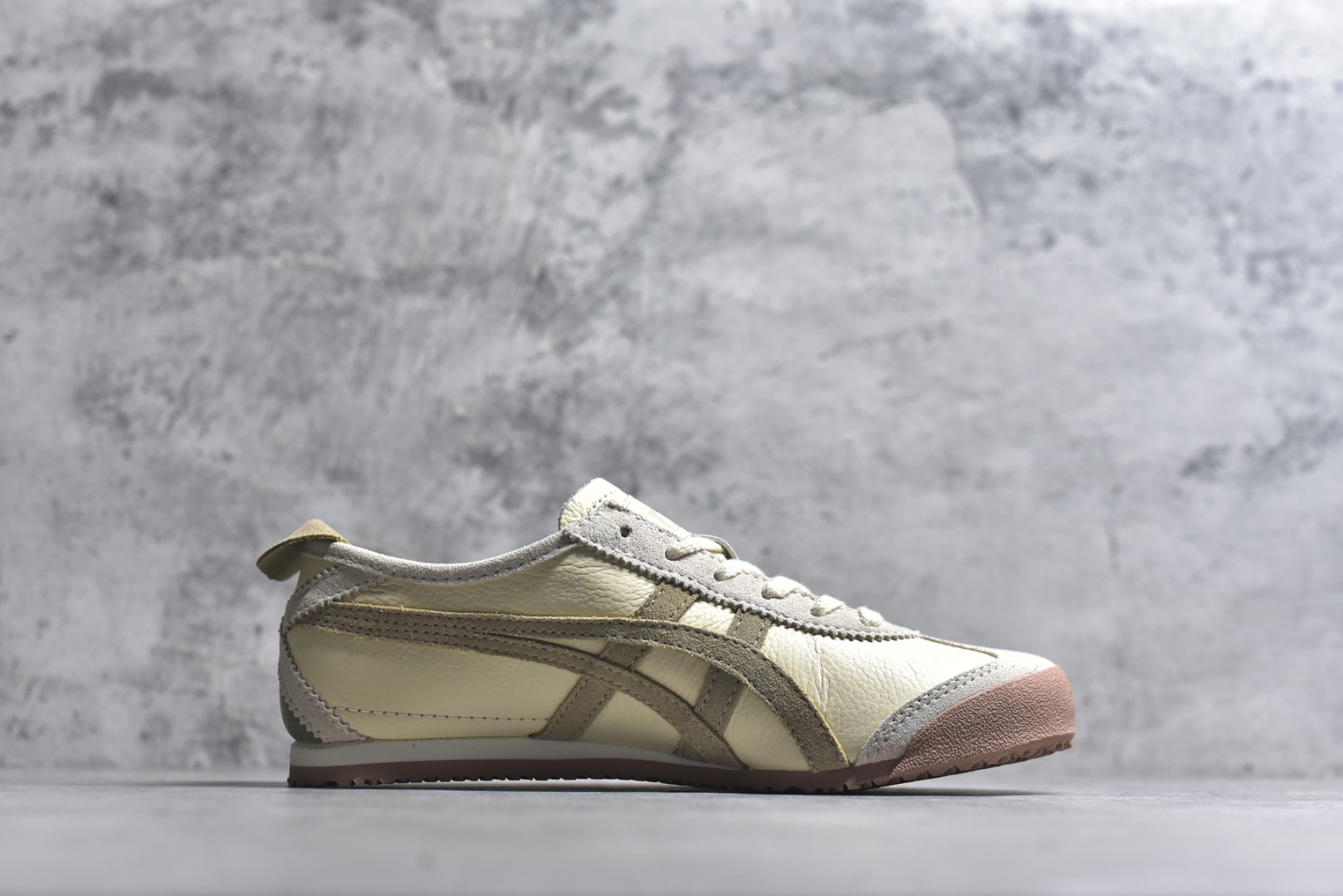 图片[3]-#Onitsuka Tiger鬼塚虎 MEXICO 66 进口皮料 一比一复刻 舒适百搭 低帮 板鞋 男女同款 T4米色 1183C076-101 尺码 35 36 37 37.5 38 39 39.5 40 40.5 41.5 42 42.5 43.5 44 44.5 45-选品中心