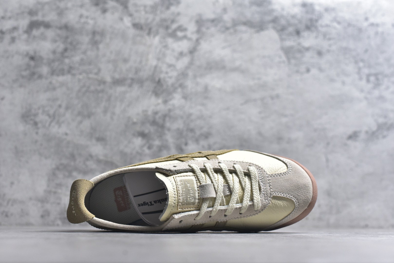 图片[4]-#Onitsuka Tiger鬼塚虎 MEXICO 66 进口皮料 一比一复刻 舒适百搭 低帮 板鞋 男女同款 T4米色 1183C076-101 尺码 35 36 37 37.5 38 39 39.5 40 40.5 41.5 42 42.5 43.5 44 44.5 45-选品中心