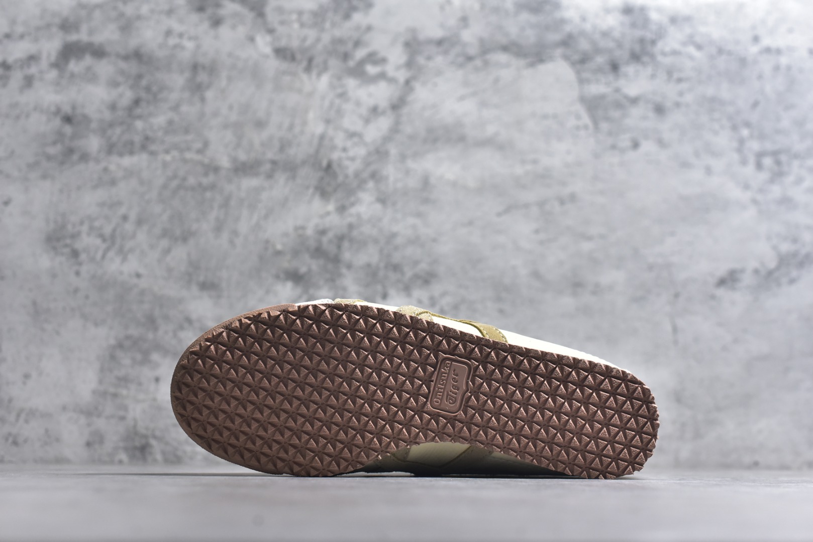 图片[6]-#Onitsuka Tiger鬼塚虎 MEXICO 66 进口皮料 一比一复刻 舒适百搭 低帮 板鞋 男女同款 T4米色 1183C076-101 尺码 35 36 37 37.5 38 39 39.5 40 40.5 41.5 42 42.5 43.5 44 44.5 45-选品中心