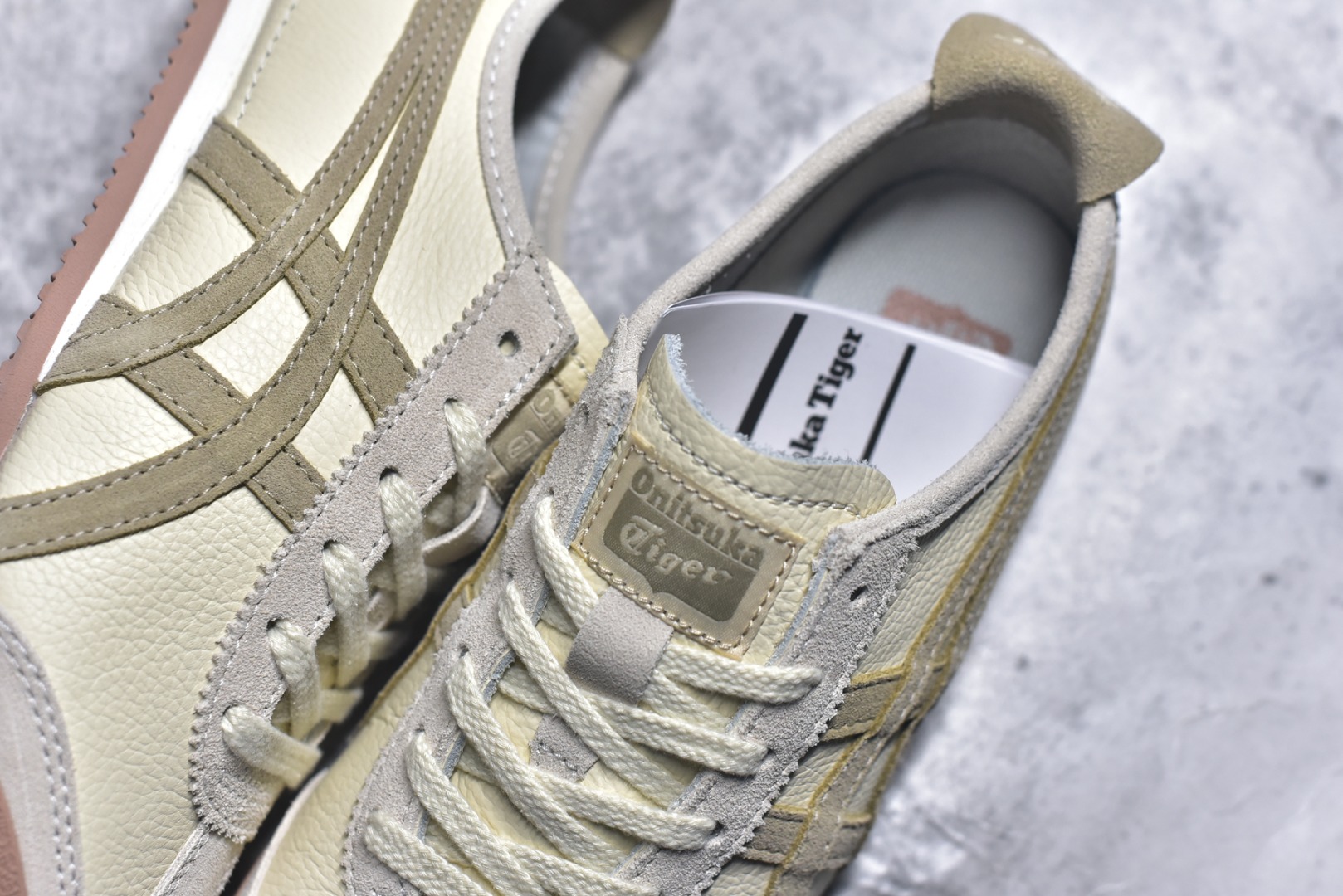 图片[9]-#Onitsuka Tiger鬼塚虎 MEXICO 66 进口皮料 一比一复刻 舒适百搭 低帮 板鞋 男女同款 T4米色 1183C076-101 尺码 35 36 37 37.5 38 39 39.5 40 40.5 41.5 42 42.5 43.5 44 44.5 45-选品中心