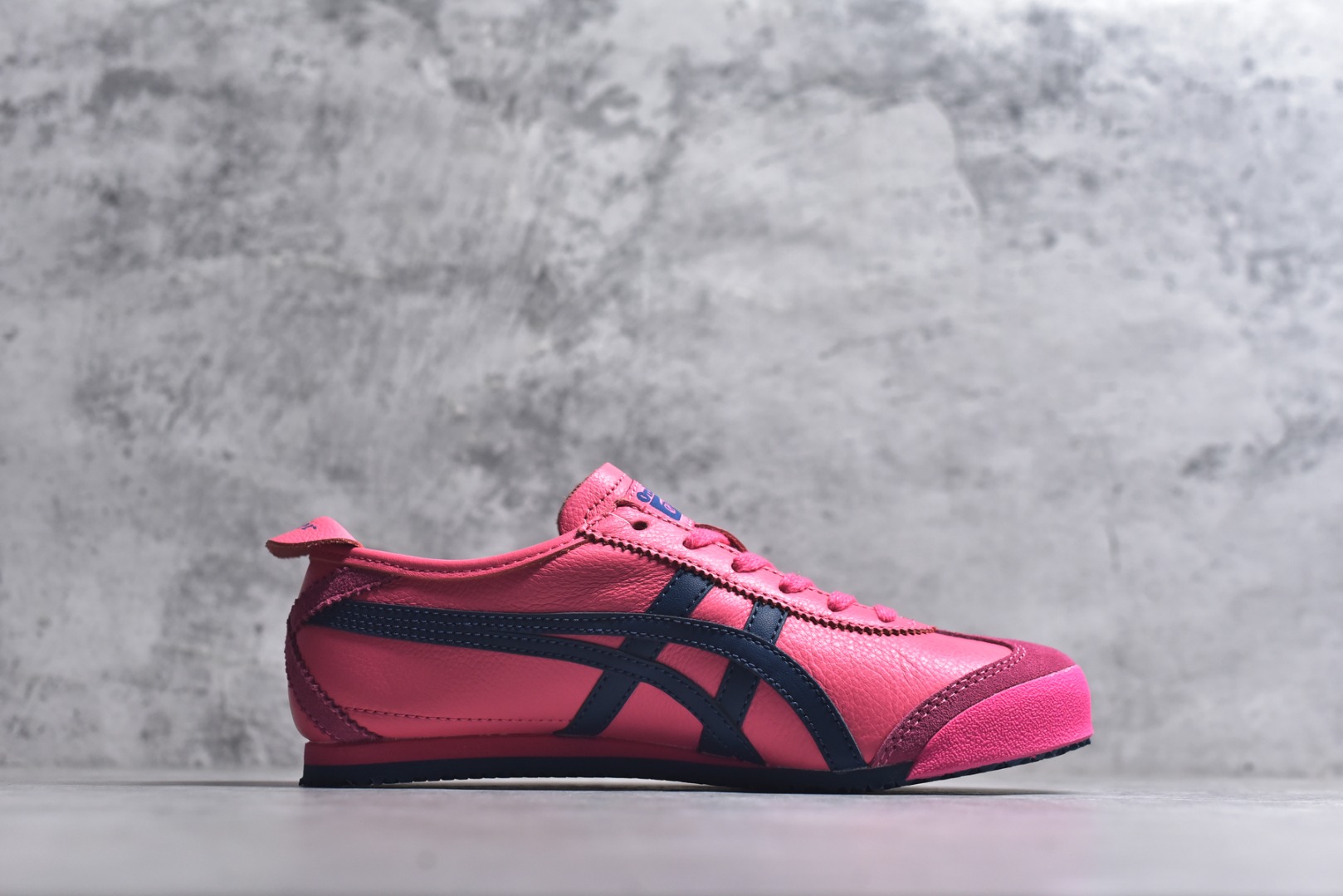 图片[3]-#Onitsuka Tiger鬼塚虎 MEXICO 66 进口皮料 一比一复刻 舒适百搭 低帮 板鞋 男女同款 T26玫红 1183B771-700 尺码 35 36 37 37.5 38 39 39.5 40 40.5 41.5 42 42.5 43.5 44 44.5 45-选品中心