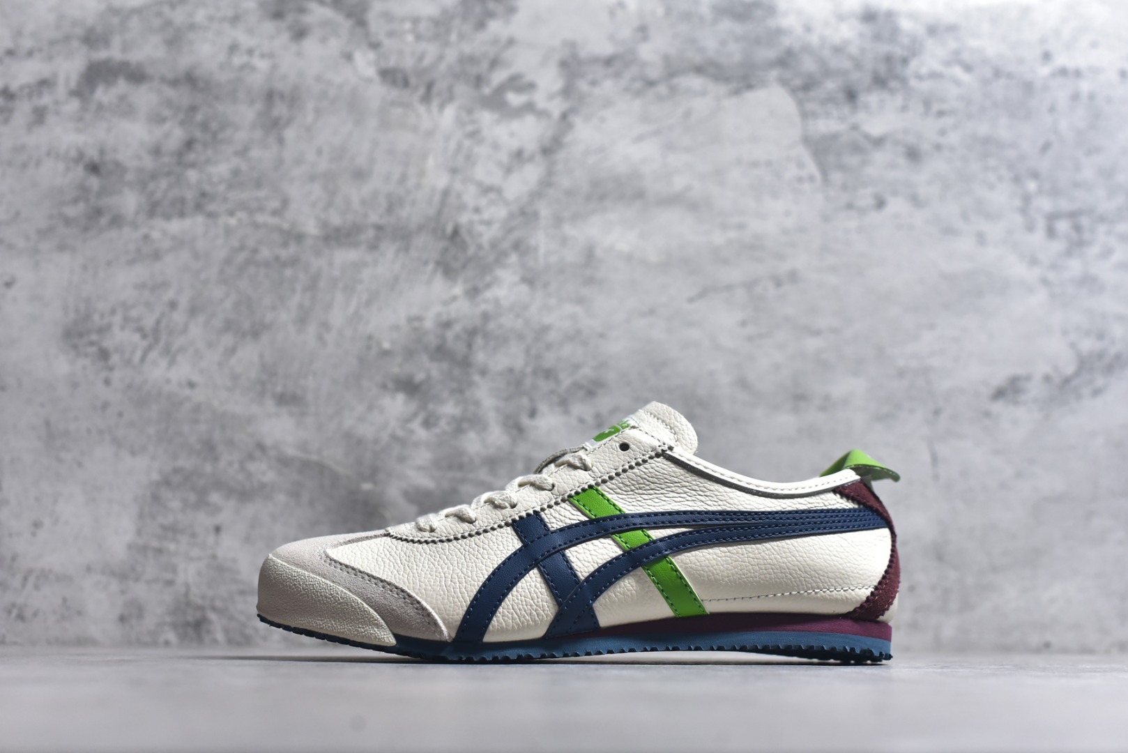 #Onitsuka Tiger鬼塚虎 MEXICO 66 进口皮料 一比一复刻 舒适百搭 低帮 板鞋 男女同款 T9米色蓝绿 1183A201-115 尺码 35 36 37 37.5 38 39 39.5 40 40.5 41.5 42 42.5 43.5 44 44.5 45-选品中心