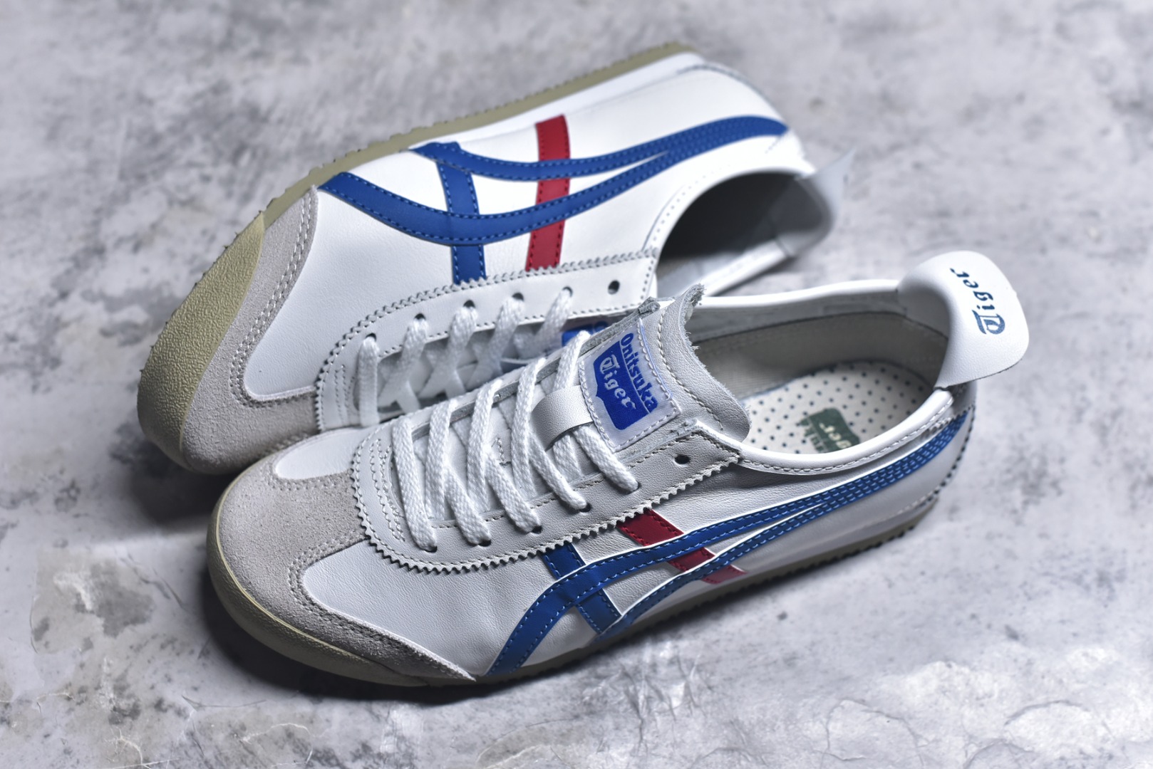 图片[7]-#Onitsuka Tiger鬼塚虎 MEXICO 66 进口皮料 一比一复刻 舒适百搭 低帮 板鞋 男女同款 T10白蓝红 DL408-0146 尺码 35 36 37 37.5 38 39 39.5 40 40.5 41.5 42 42.5 43.5 44 44.5 45-选品中心