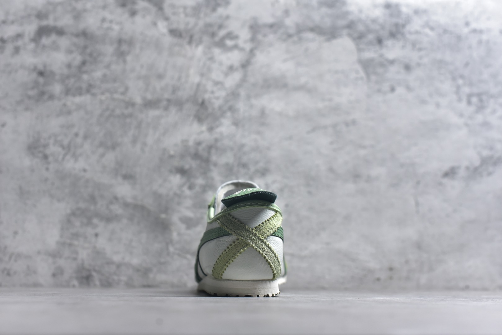 图片[5]-#Onitsuka Tiger鬼塚虎 MEXICO 66 进口皮料 一比一复刻 舒适百搭 低帮 板鞋 男女同款 T20青苹果 1183A201-304 尺码 35 36 37 37.5 38 39 39.5 40 40.5 41.5 42 42.5 43.5 44 44.5 45-选品中心