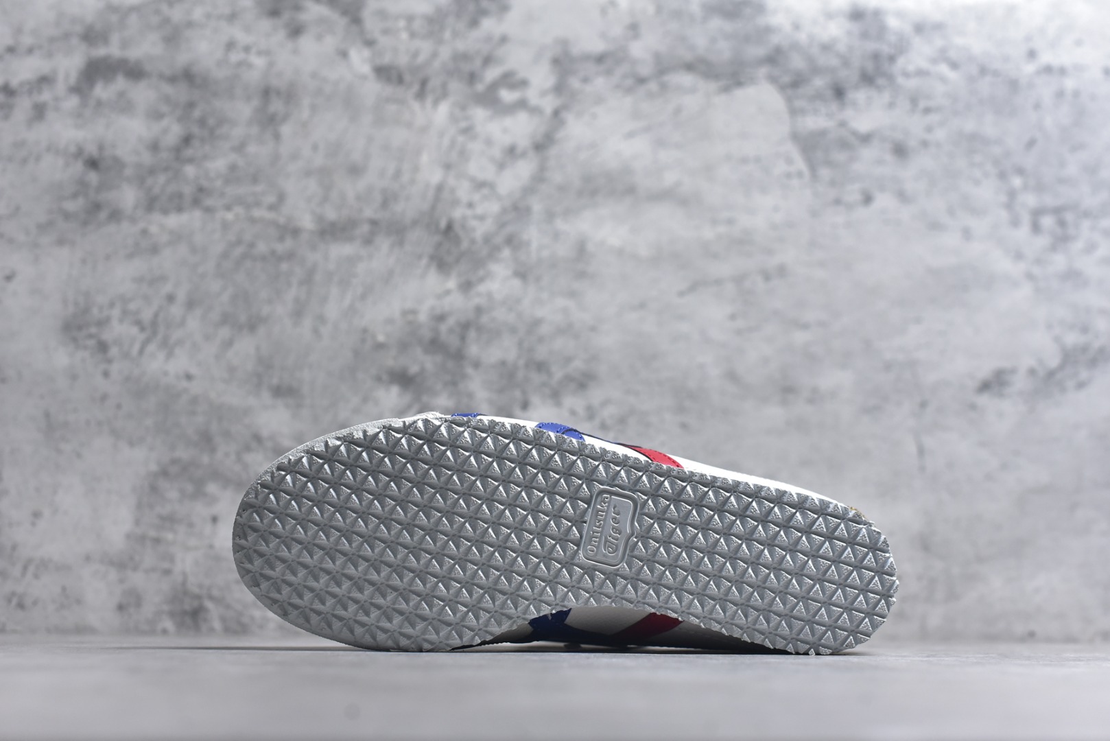 图片[6]-#Onitsuka Tiger鬼塚虎 MEXICO 66 进口皮料 一比一复刻 舒适百搭 低帮 板鞋 男女同款 T1白蓝 D507L-0152 尺码 35 36 37 37.5 38 39 39.5 40 40.5 41.5 42 42.5 43.5 44 44.5 45-选品中心