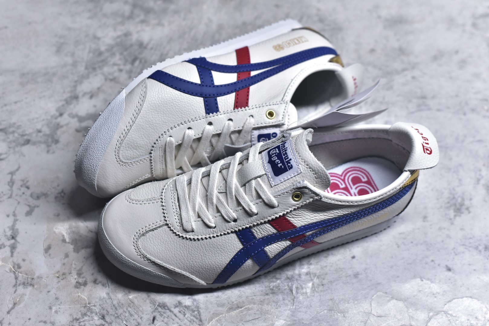 图片[7]-#Onitsuka Tiger鬼塚虎 MEXICO 66 进口皮料 一比一复刻 舒适百搭 低帮 板鞋 男女同款 T1白蓝 D507L-0152 尺码 35 36 37 37.5 38 39 39.5 40 40.5 41.5 42 42.5 43.5 44 44.5 45-选品中心