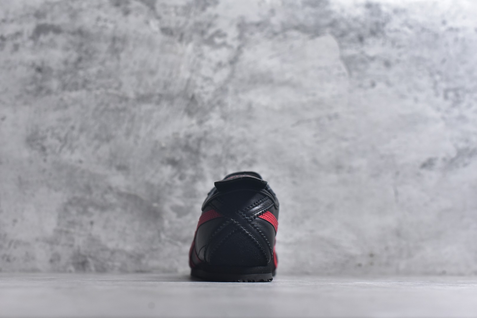 图片[5]-#Onitsuka Tiger鬼塚虎 MEXICO 66 进口皮料 一比一复刻 舒适百搭 低帮 板鞋 男女同款 T27黑红 1183C102-004 尺码 35 36 37 37.5 38 39 39.5 40 40.5 41.5 42 42.5 43.5 44 44.5 45-选品中心