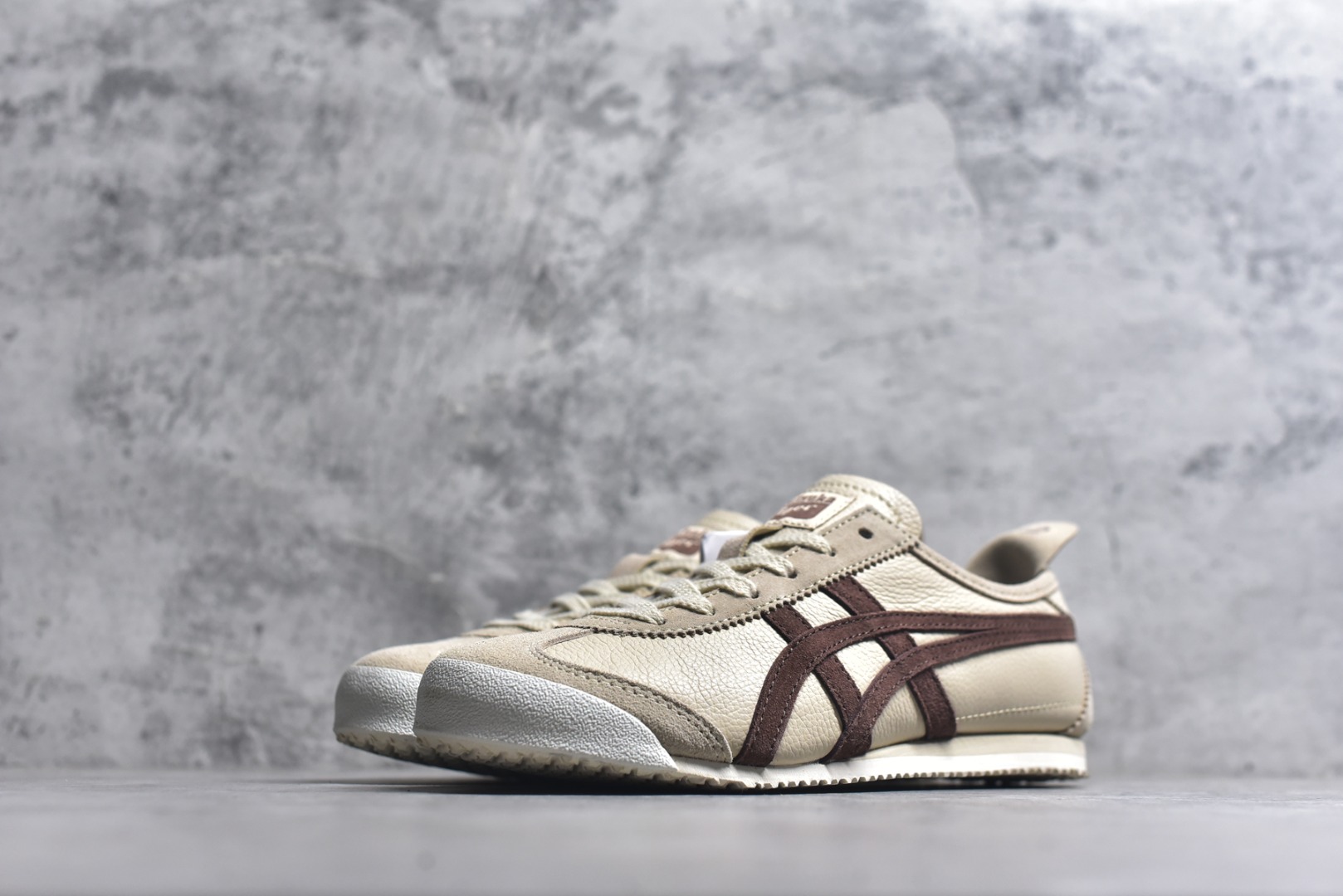 图片[2]-#Onitsuka Tiger鬼塚虎 MEXICO 66 进口皮料 一比一复刻 舒适百搭 低帮 板鞋 男女同款 T7米色咖啡 1183B391-251 尺码 35 36 37 37.5 38 39 39.5 40 40.5 41.5 42 42.5 43.5 44 44.5 45-选品中心