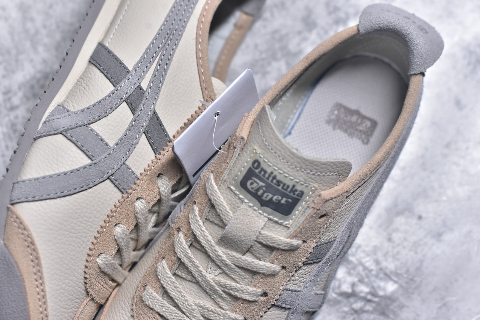 图片[9]-#Onitsuka Tiger鬼塚虎 MEXICO 66 进口皮料 一比一复刻 舒适百搭 低帮 板鞋 男女同款 T30灰粉 1183C076-252 尺码 35 36 37 37.5 38 39 39.5 40 40.5 41.5 42 42.5 43.5 44 44.5 45-选品中心