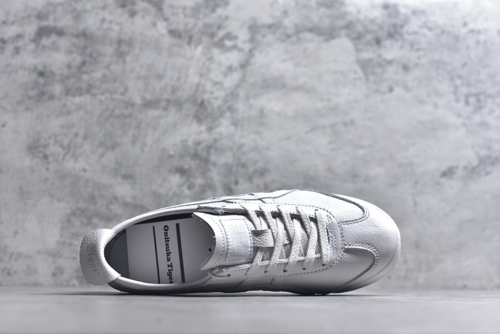 图片[4]-#Onitsuka Tiger鬼塚虎 MEXICO 66 进口皮料 一比一复刻 舒适百搭 低帮 板鞋 男女同款 T29纯白 1183A884-100 尺码 35 36 37 37.5 38 39 39.5 40 40.5 41.5 42 42.5 43.5 44 44.5 45-选品中心