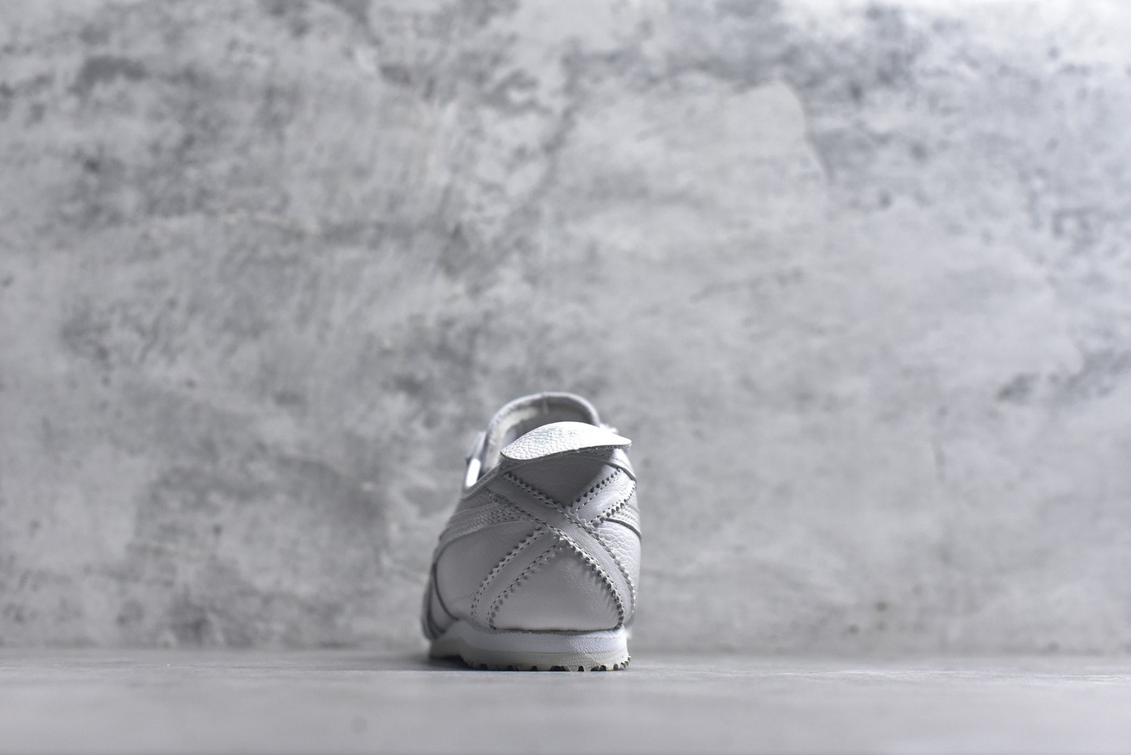 图片[5]-#Onitsuka Tiger鬼塚虎 MEXICO 66 进口皮料 一比一复刻 舒适百搭 低帮 板鞋 男女同款 T29纯白 1183A884-100 尺码 35 36 37 37.5 38 39 39.5 40 40.5 41.5 42 42.5 43.5 44 44.5 45-选品中心