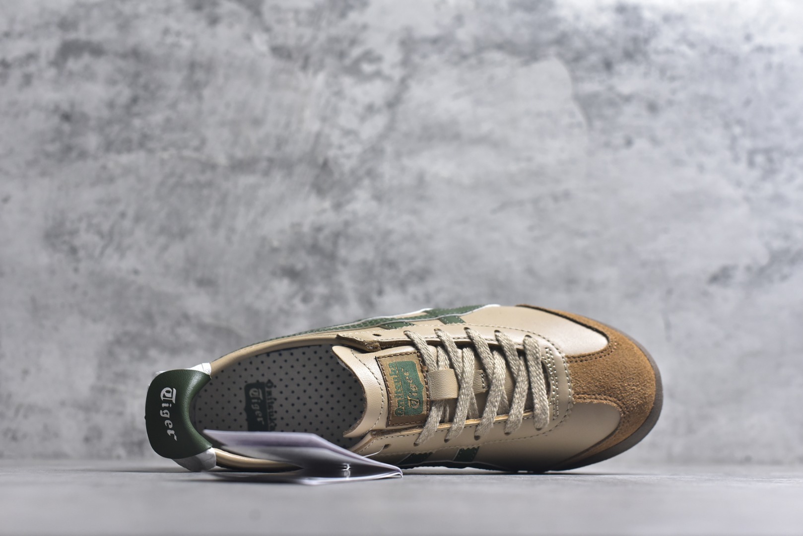 图片[4]-#Onitsuka Tiger鬼塚虎 MEXICO 66 进口皮料 一比一复刻 舒适百搭 低帮 板鞋 男女同款 T11浅棕绿 1183C102-250 尺码 35 36 37 37.5 38 39 39.5 40 40.5 41.5 42 42.5 43.5 44 44.5 45-选品中心