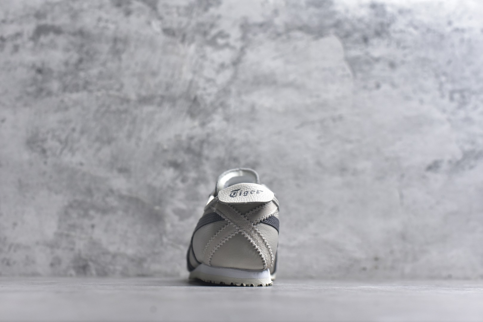 图片[5]-#Onitsuka Tiger鬼塚虎 MEXICO 66 进口皮料 一比一复刻 舒适百搭 低帮 板鞋 男女同款 T12燕麦色 1183A201-250 尺码 35 36 37 37.5 38 39 39.5 40 40.5 41.5 42 42.5 43.5 44 44.5 45-选品中心