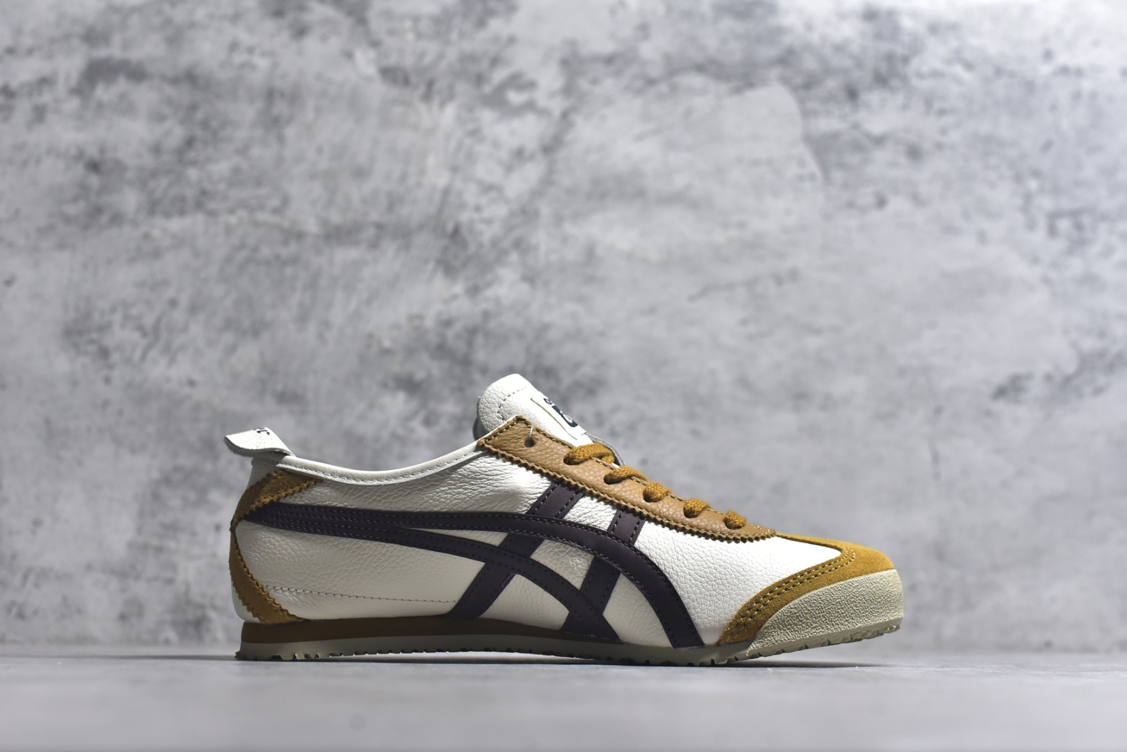 图片[3]-# Onitsuka Tiger鬼塚虎 MEXICO 66 进口皮料 一比一复刻 舒适百搭 低帮 板鞋 男女同款 T3米棕 1183A201-117 尺码 35 36 37 37.5 38 39 39.5 40 40.5 41.5 42 42.5 43.5 44 44.5 45-选品中心